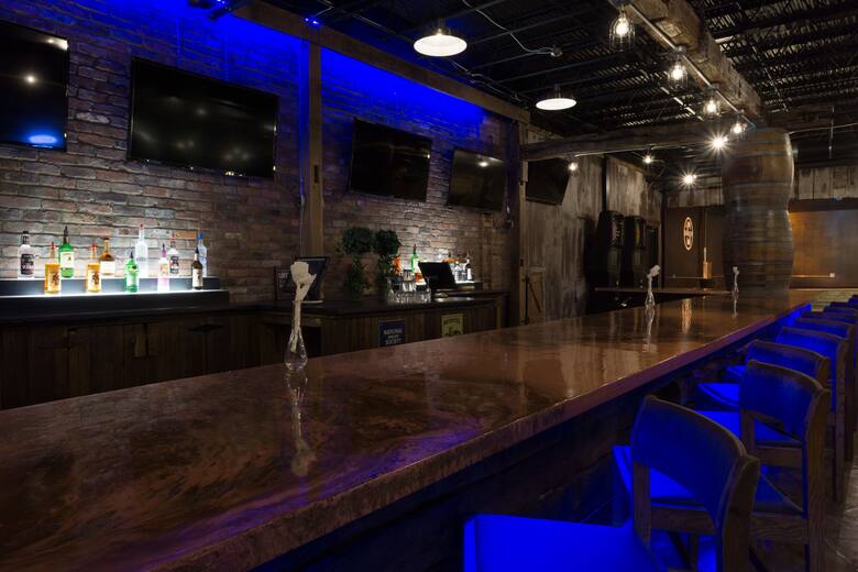 Bar at Days Inn & Suites Columbus East Airport in Reynoldsburg, Ohio