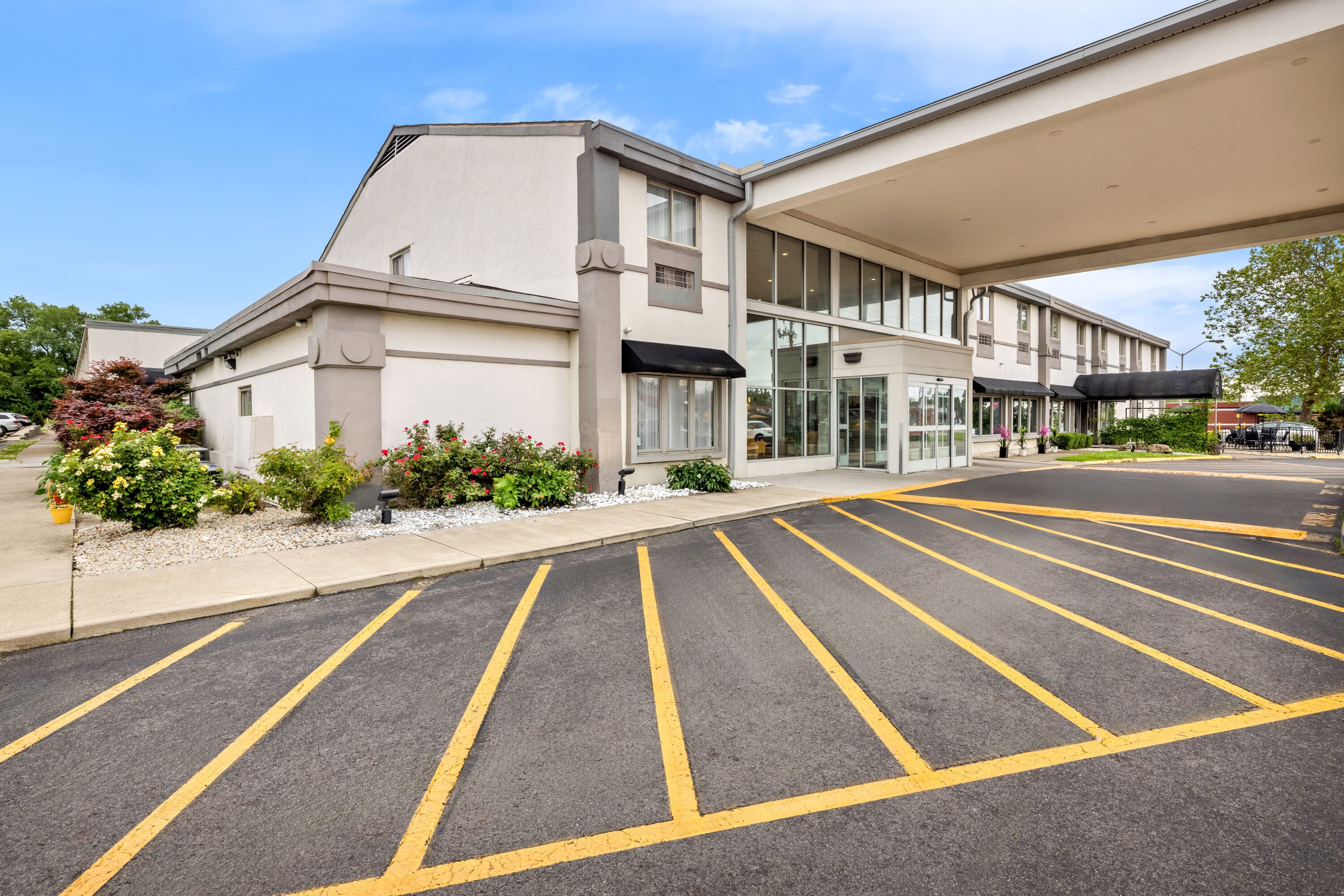 Days Inn & Suites Columbus East Airport in Columbus, United States