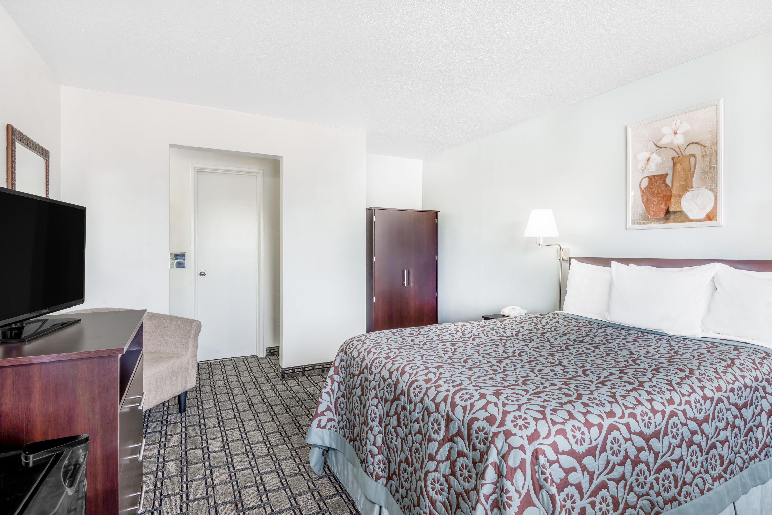 Guest room at the Days Inn by Wyndham St Clairsville in Saint Clairsville, Ohio