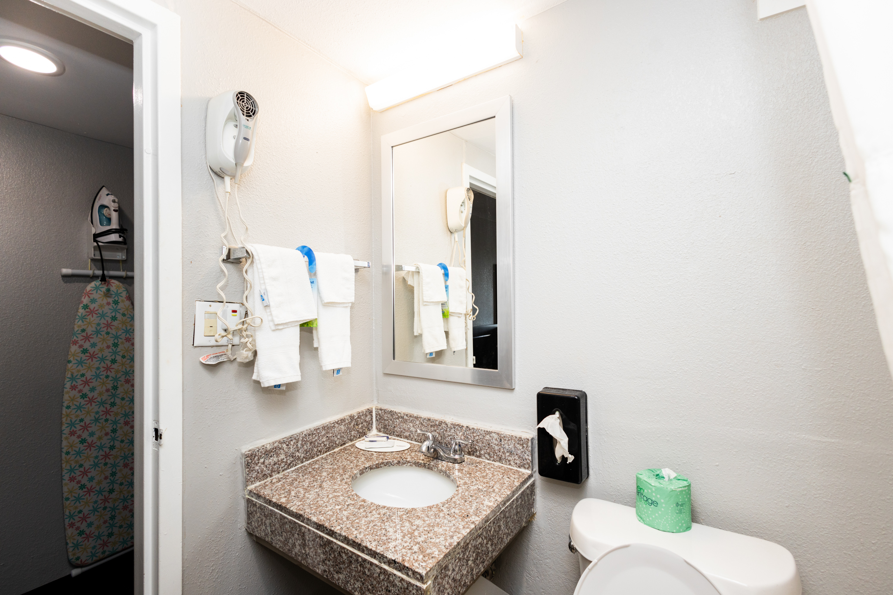 Guest room bath at the Days Inn by Wyndham Sharonville in Sharonville, Ohio