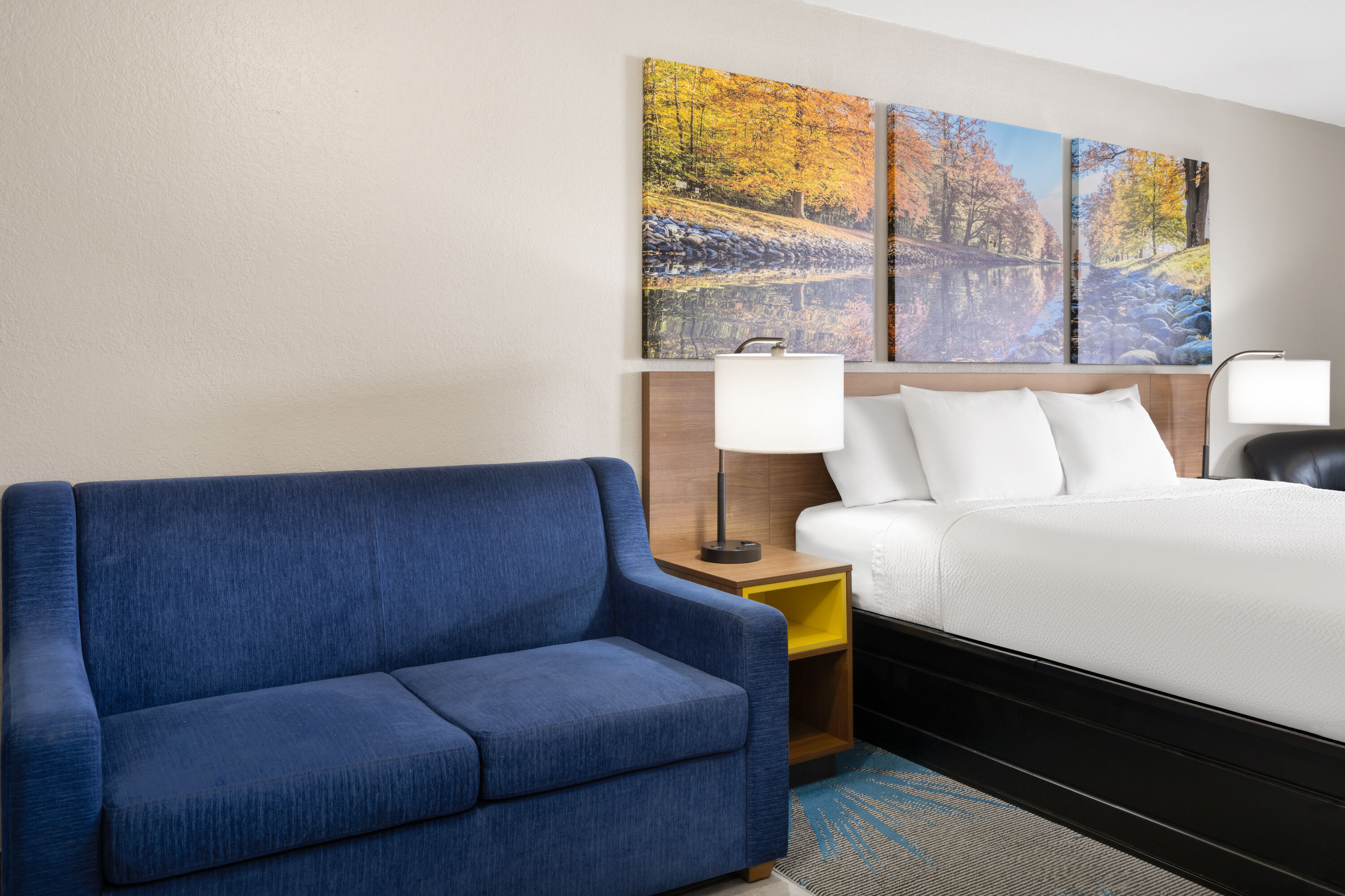 Days Inn by Wyndham Ardmore suite in Ardmore, Oklahoma