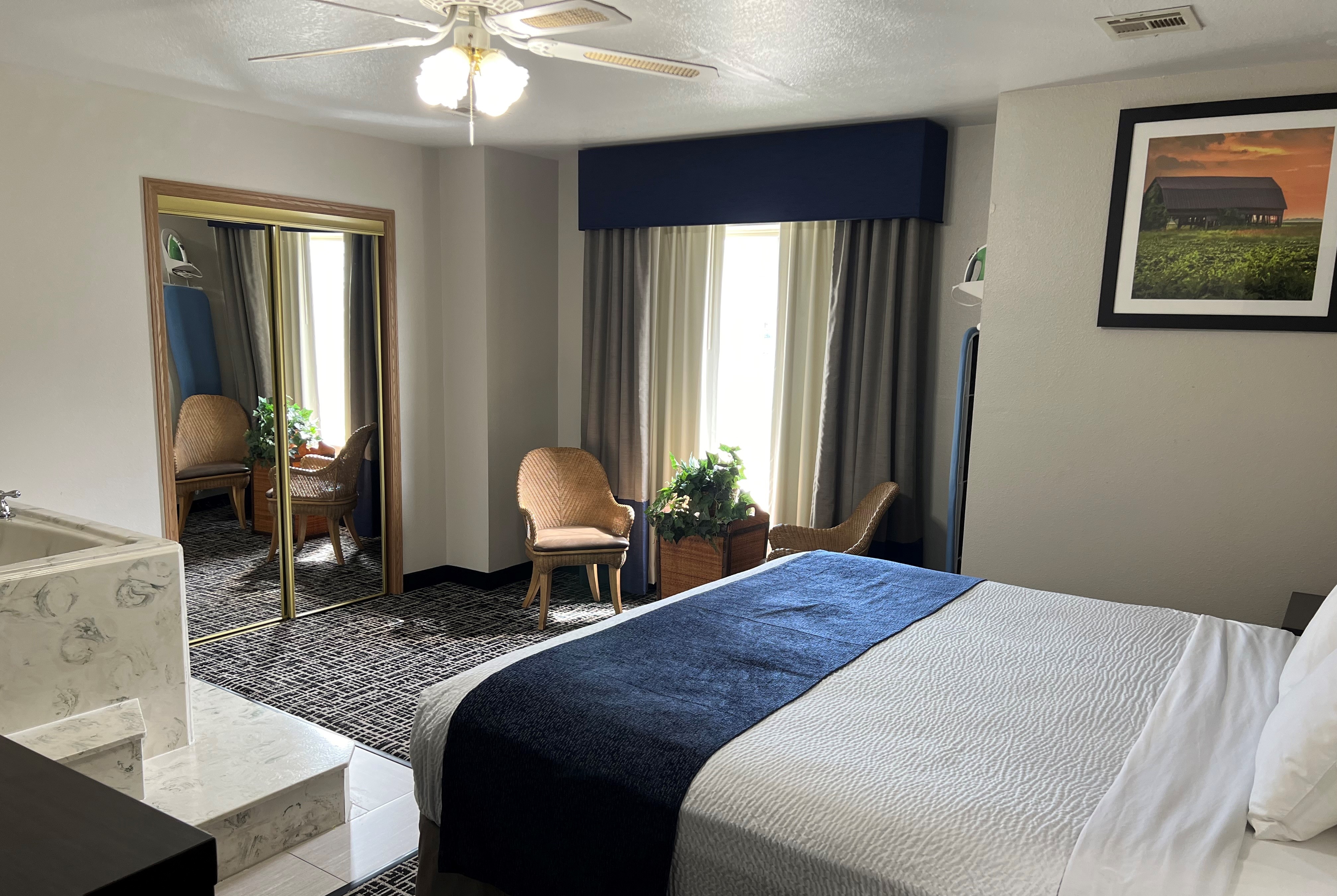 Guest room at the Days Inn by Wyndham Grove in Grove, Oklahoma