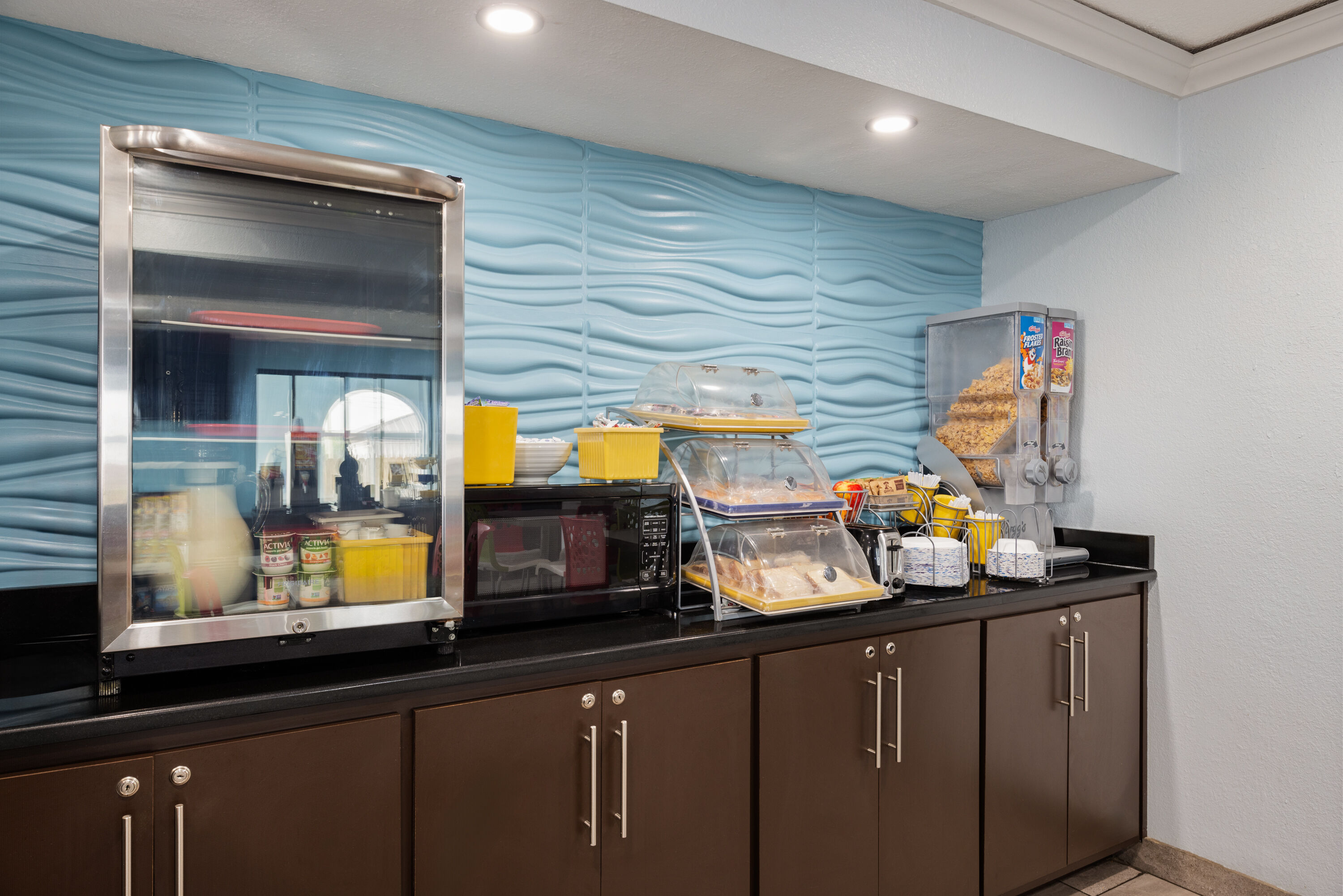 Free breakfast at Days Inn by Wyndham Miami in Miami, Oklahoma