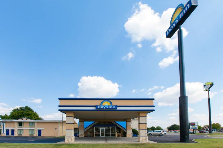 Riverwind hotel norman ok Riverwind hotel norman ok