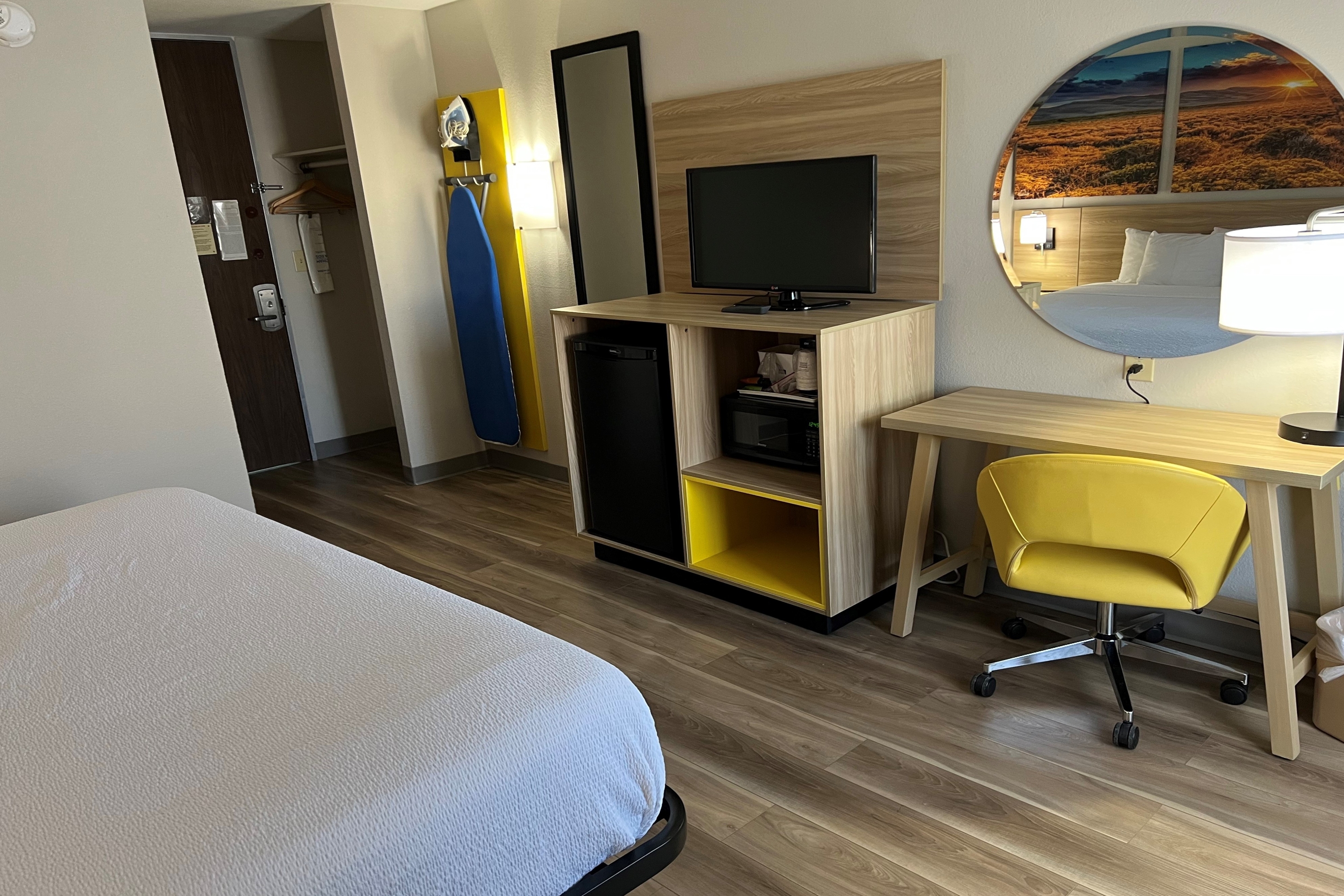 Guest room at the Days Inn by Wyndham Norman in Norman, Oklahoma