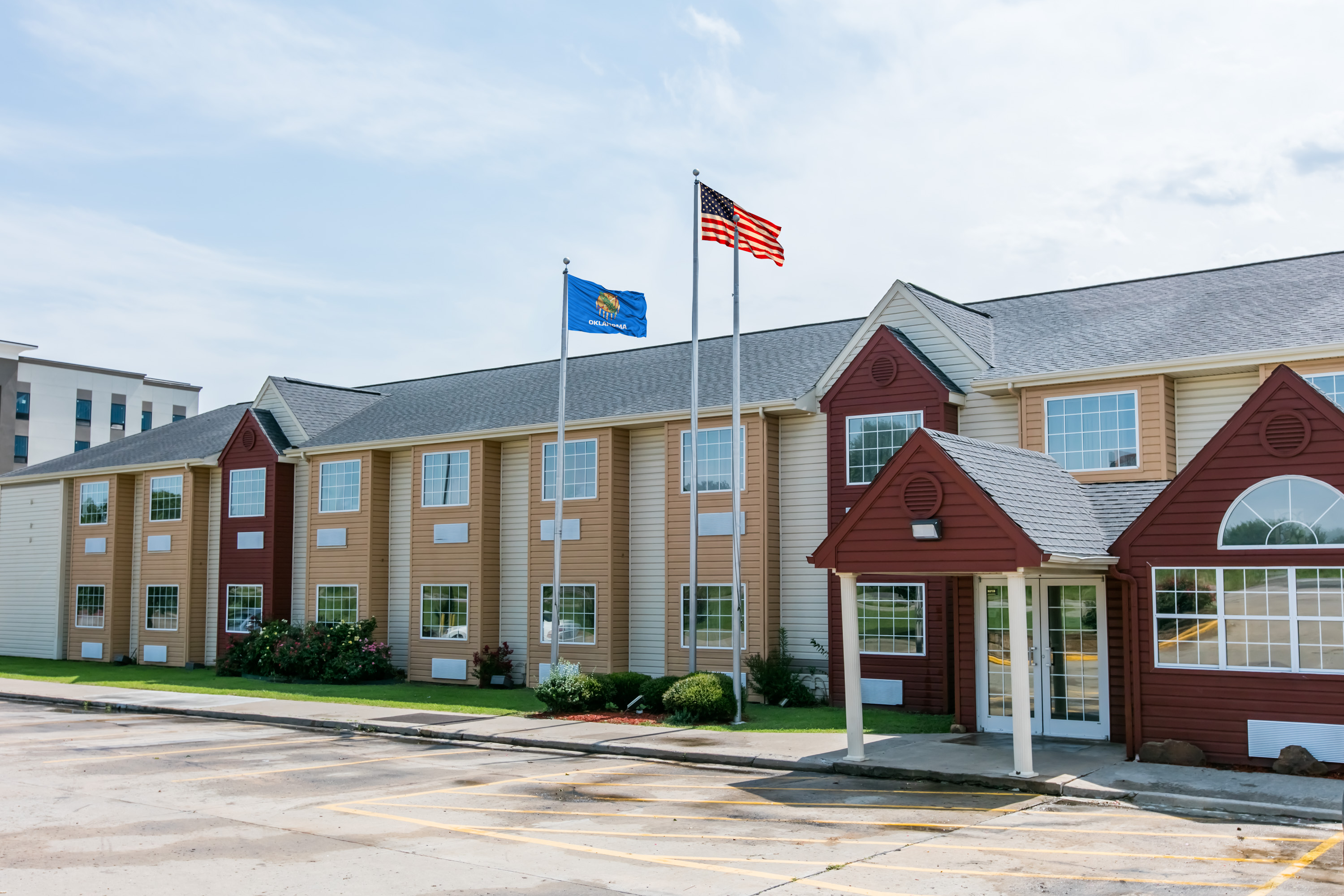 Days Inn & Suites by Wyndham Pryor Pryor, OK Hotels