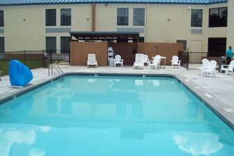 Days Inn Suites Tahlequah Hotels Ok 74464 5185 Property Amenity At Days Inn Suites Tahlequah In Oklahoma
