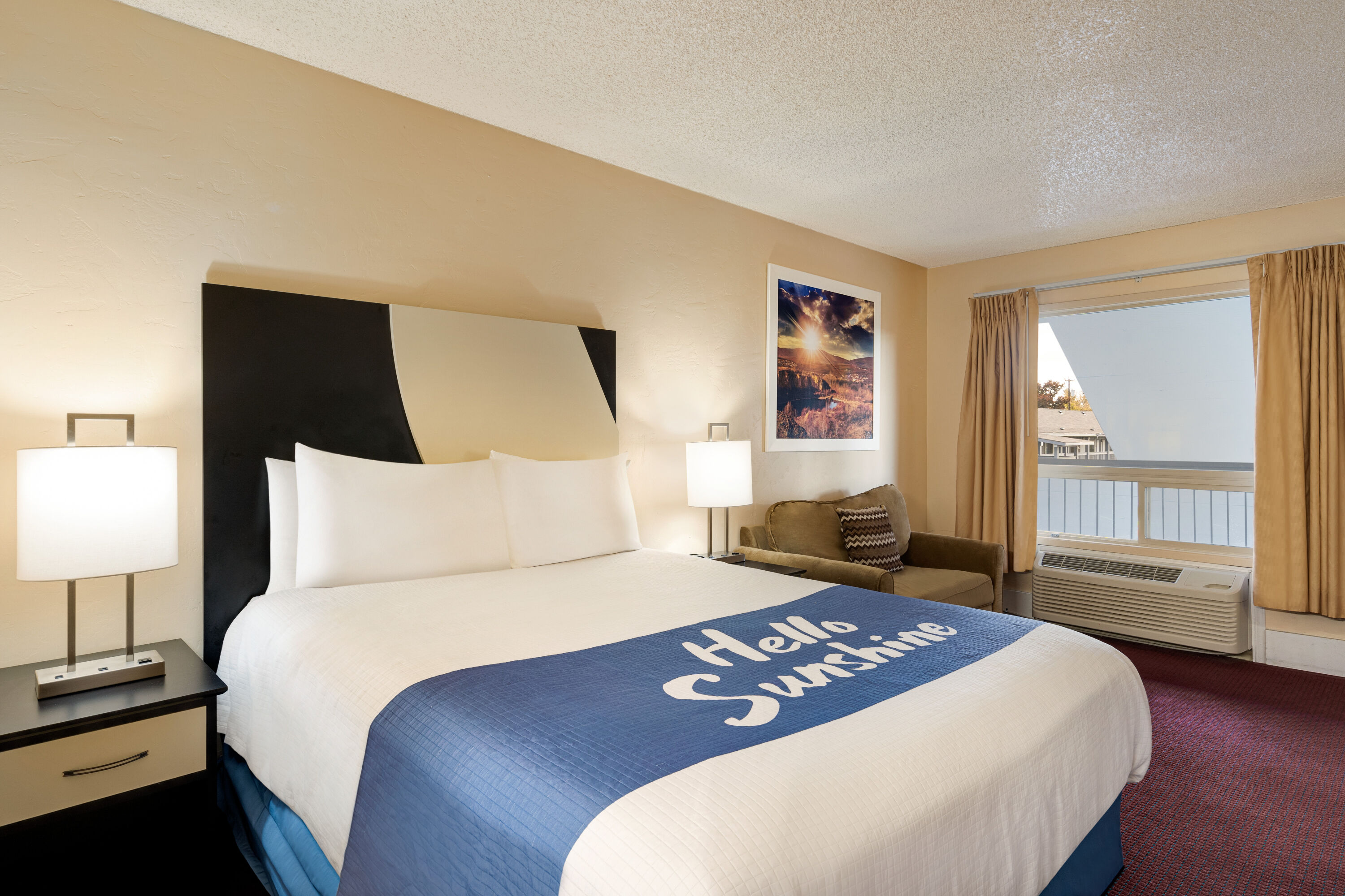 Guest room at the Days Inn by Wyndham Bend in Bend, Oregon