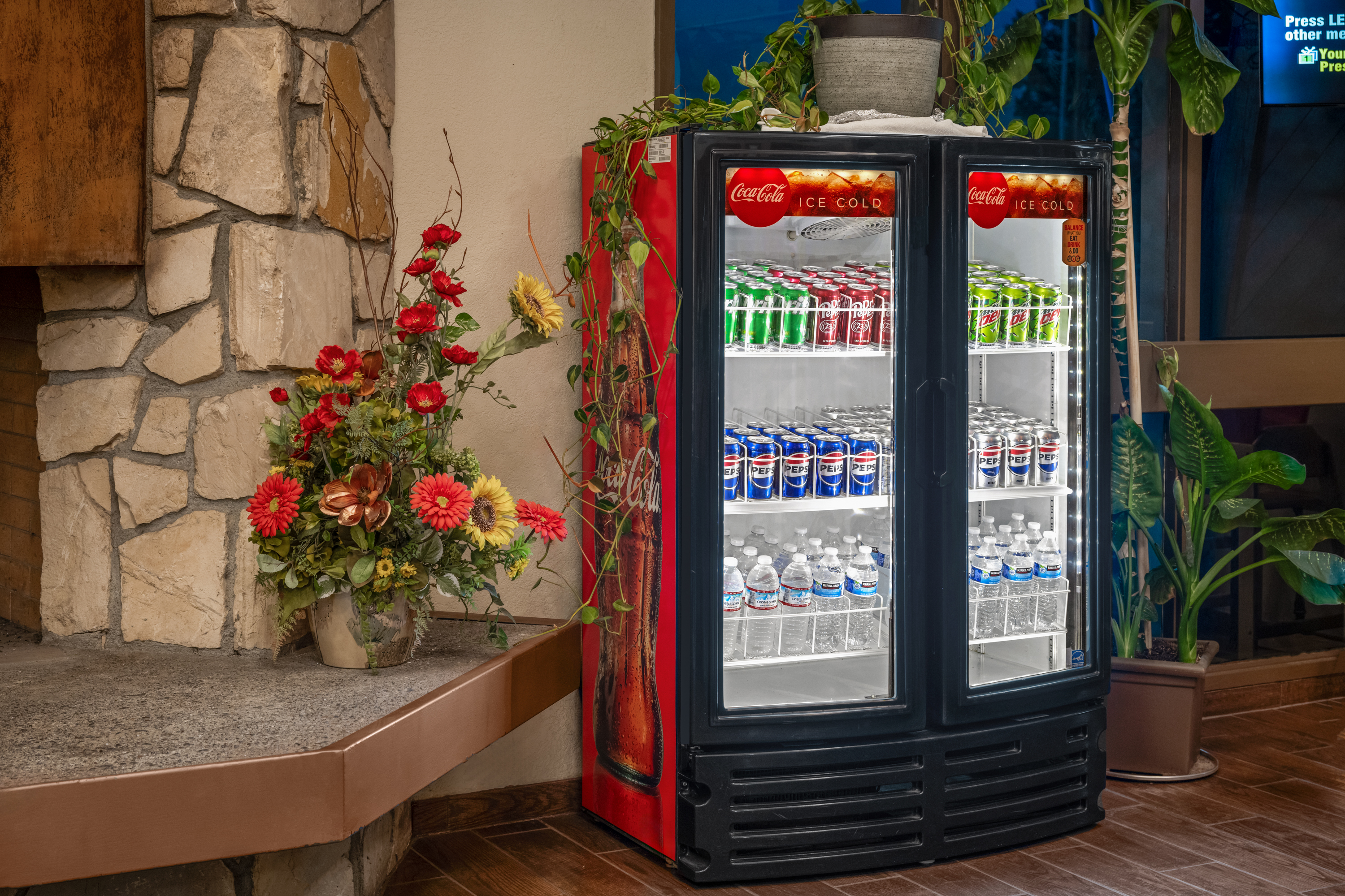 Mart at Days Inn by Wyndham Klamath Falls in Klamath Falls, Oregon