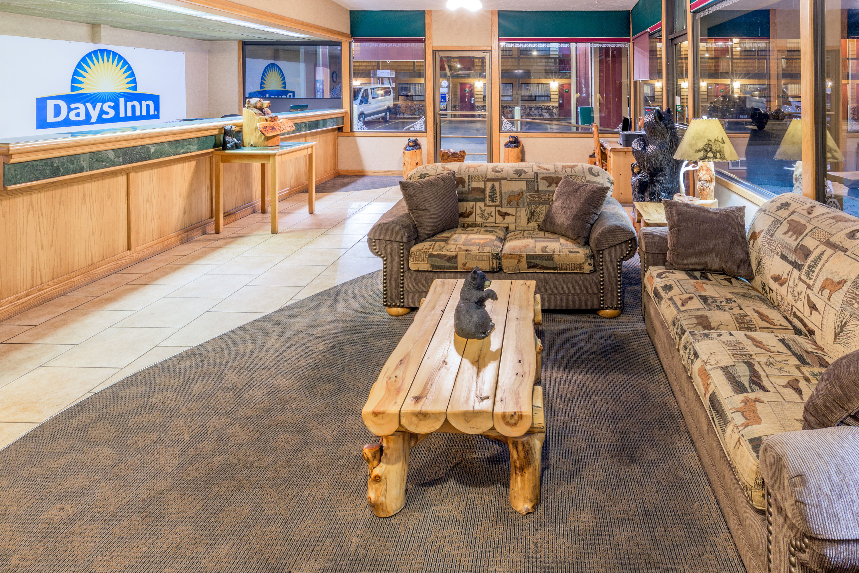 Days Inn by Wyndham Black Bear | Salem, OR Hotels