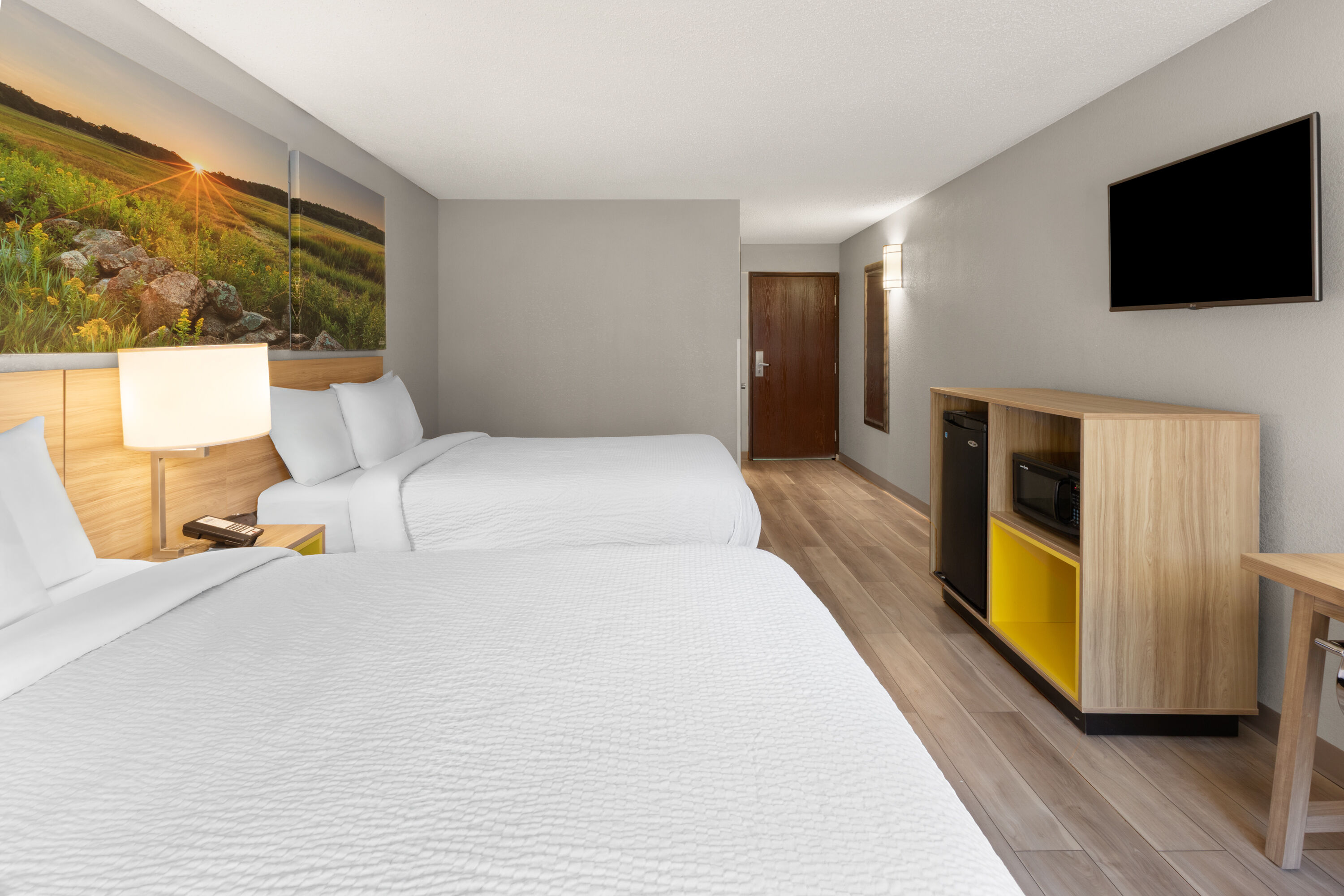 Guest room at the Days Inn by Wyndham Blairsville in Blairsville, Pennsylvania