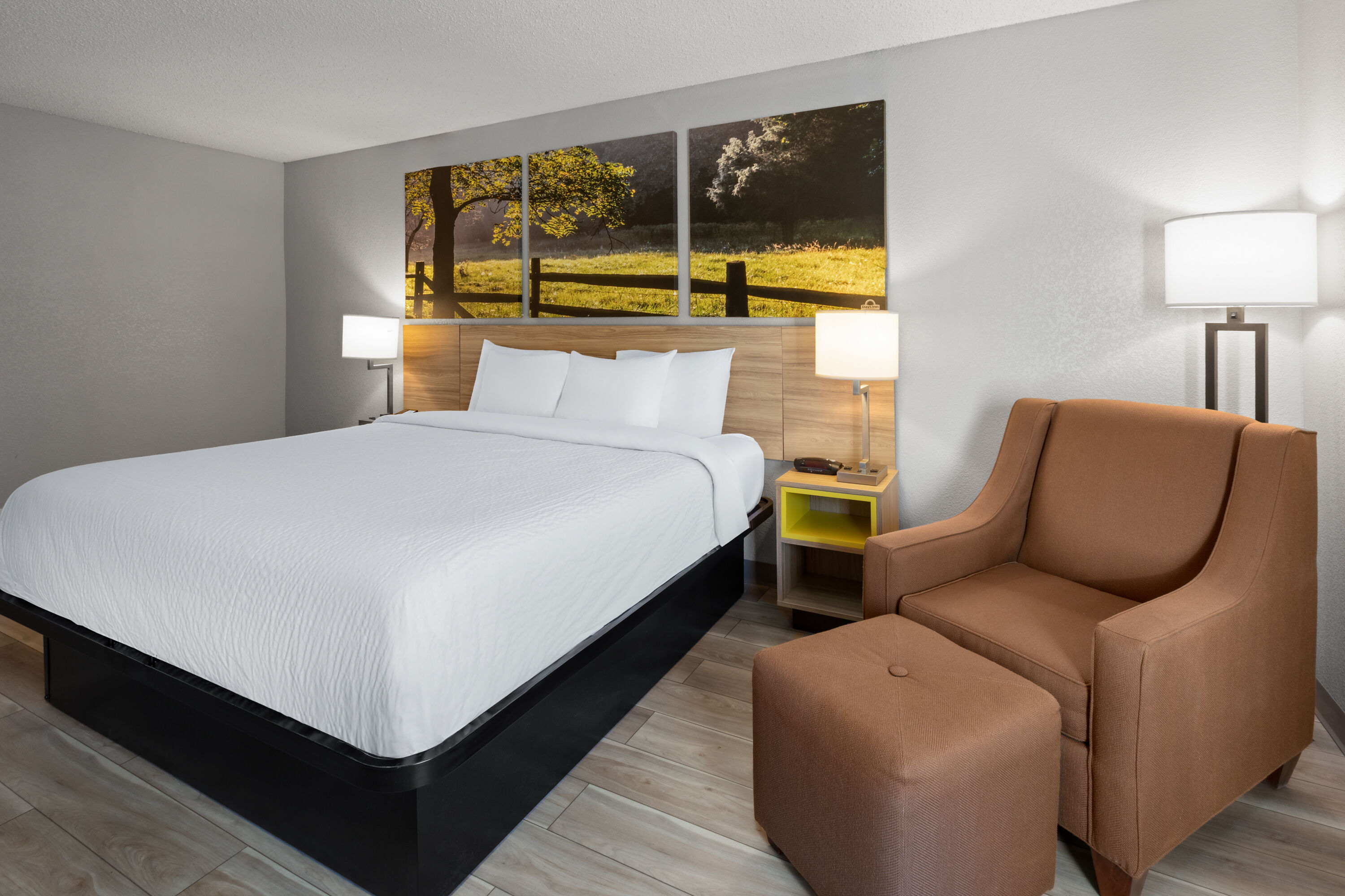 Guest room at the Days Inn by Wyndham Blairsville in Blairsville, Pennsylvania