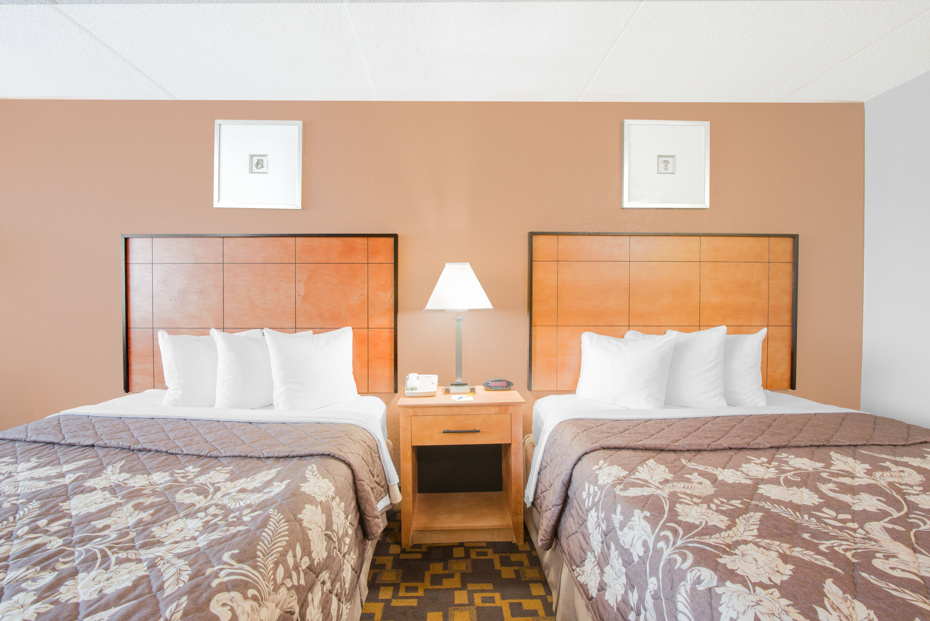 Guest room at the Days Inn by Wyndham Gettysburg in Gettysburg, Pennsylvania