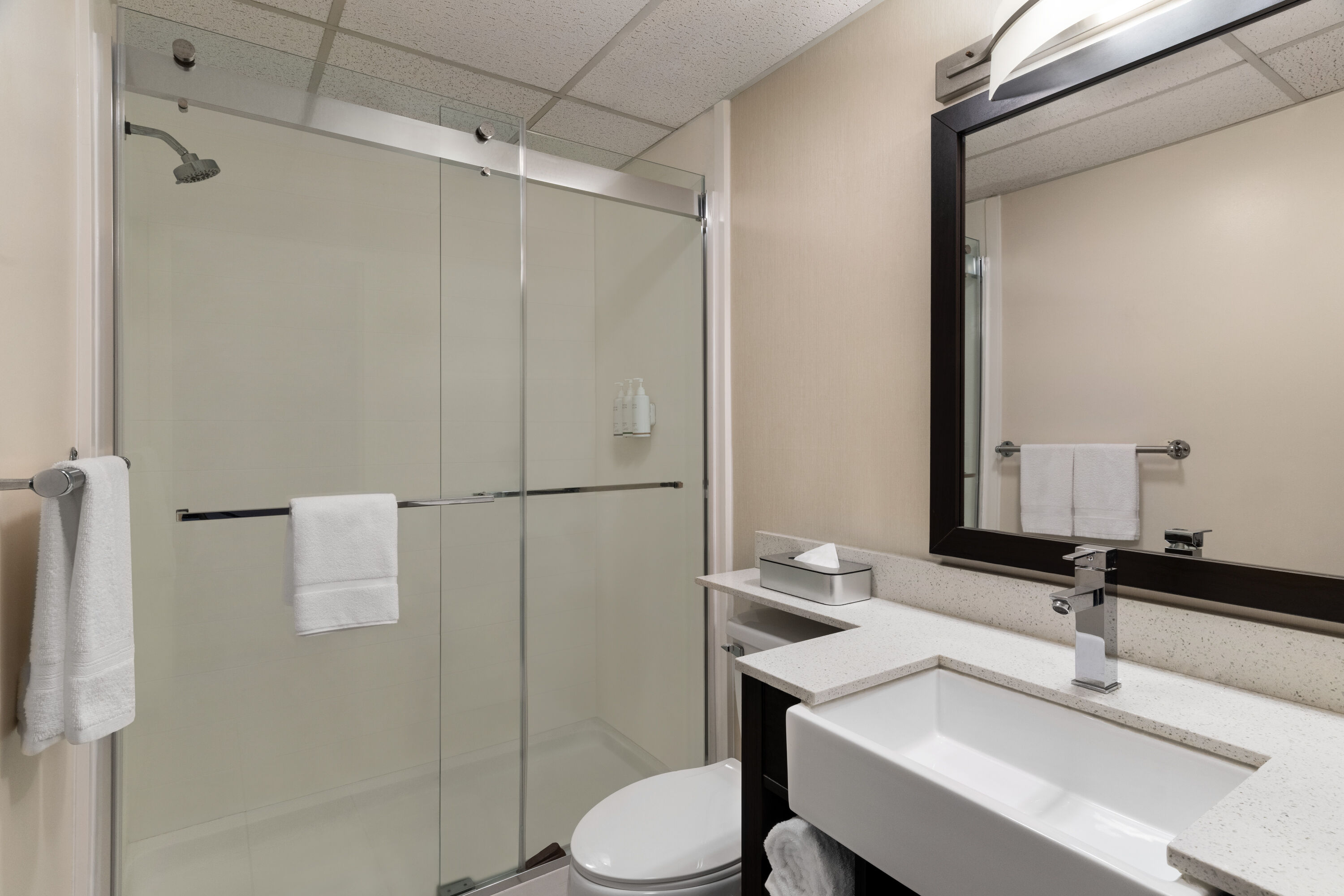 Guest room bath at the Days Inn & Suites by Wyndham Lancaster Amish Country in Lancaster, Pennsylvania