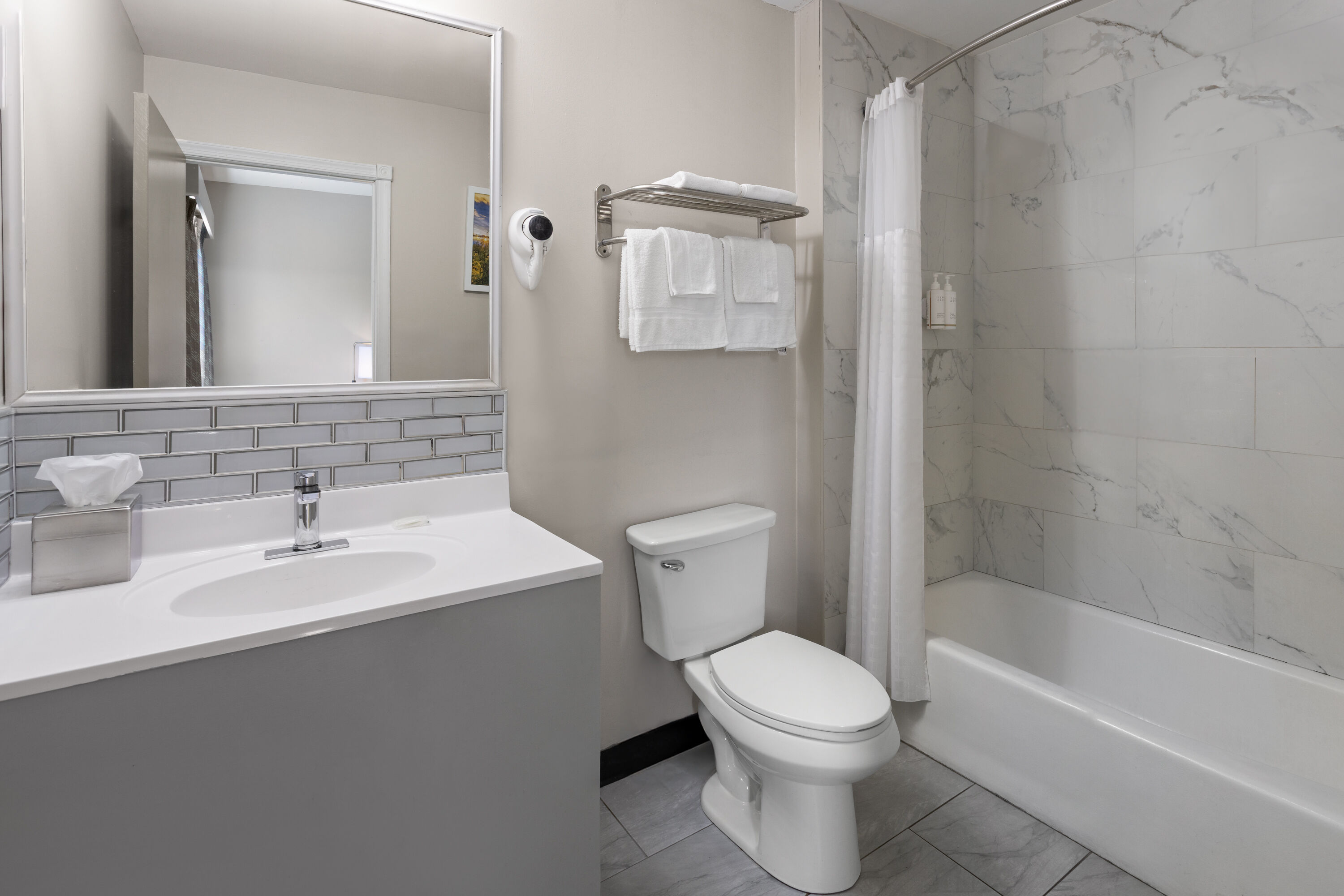 Guest room bath at the Days Inn by Wyndham Moosic in Moosic, Pennsylvania