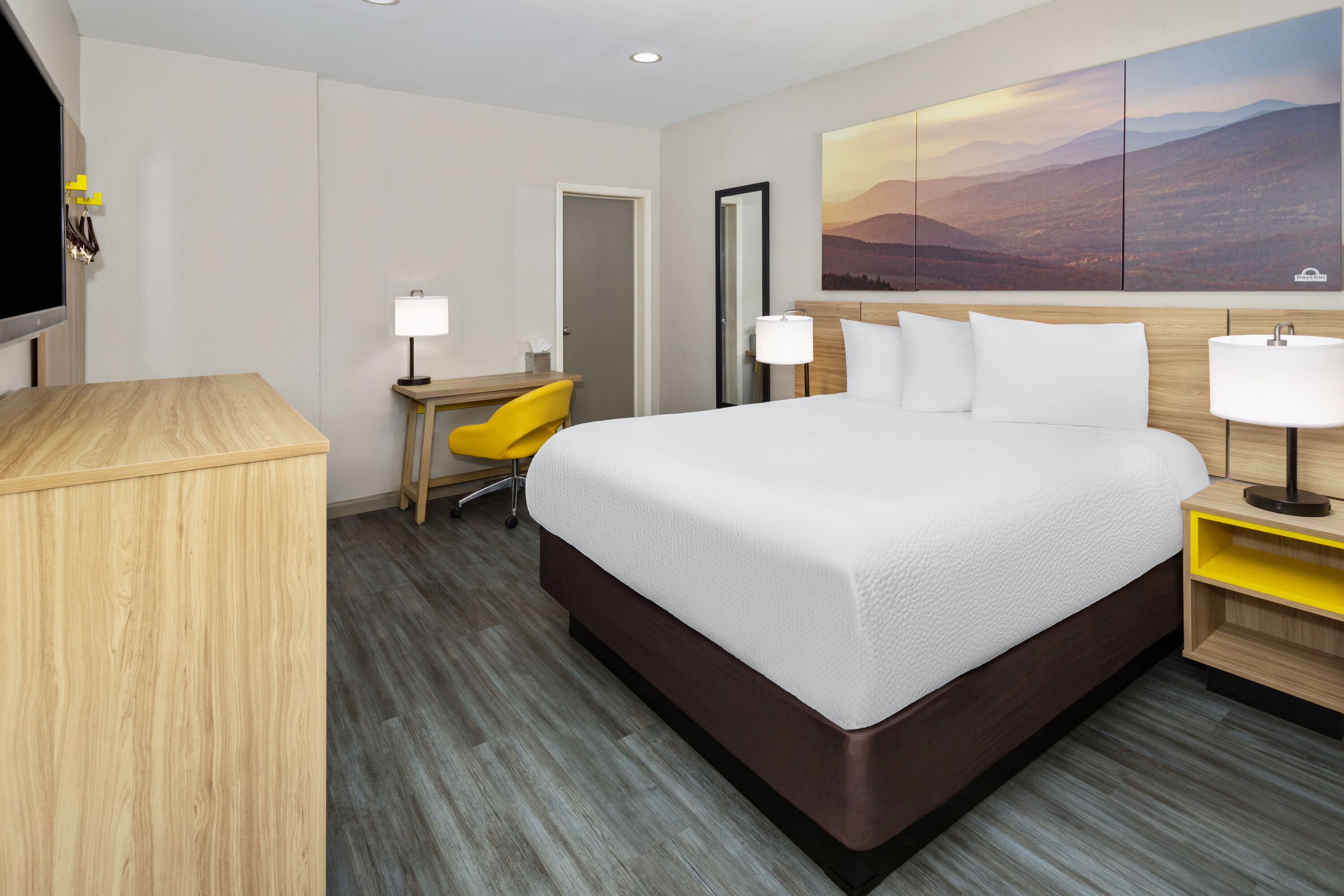 Guest room at the Days Inn by Wyndham Moosic in Moosic, Pennsylvania