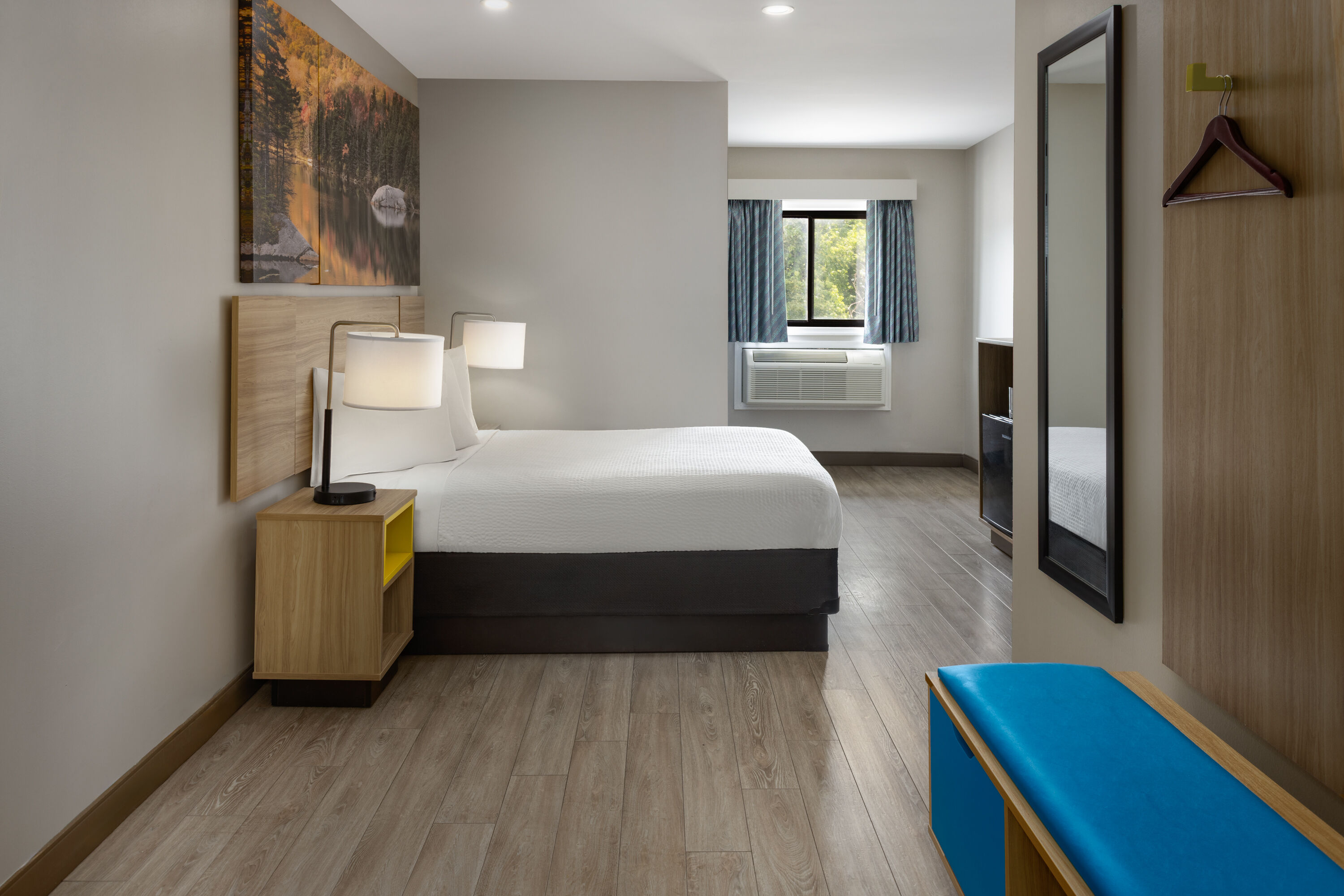 Guest room at the Days Inn by Wyndham Moosic in Moosic, Pennsylvania
