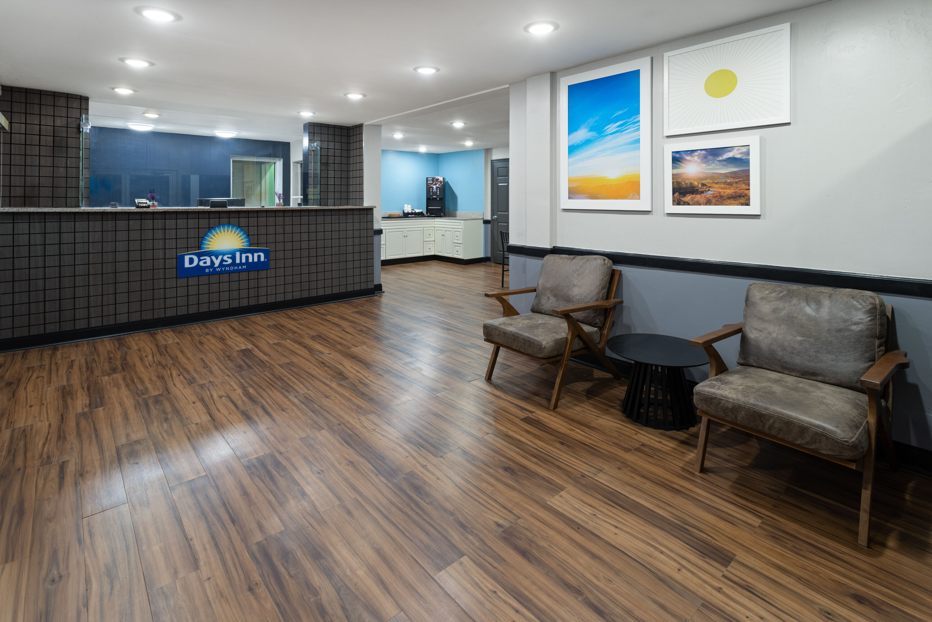 Days Inn by Wyndham Moosic reception in Moosic, Pennsylvania