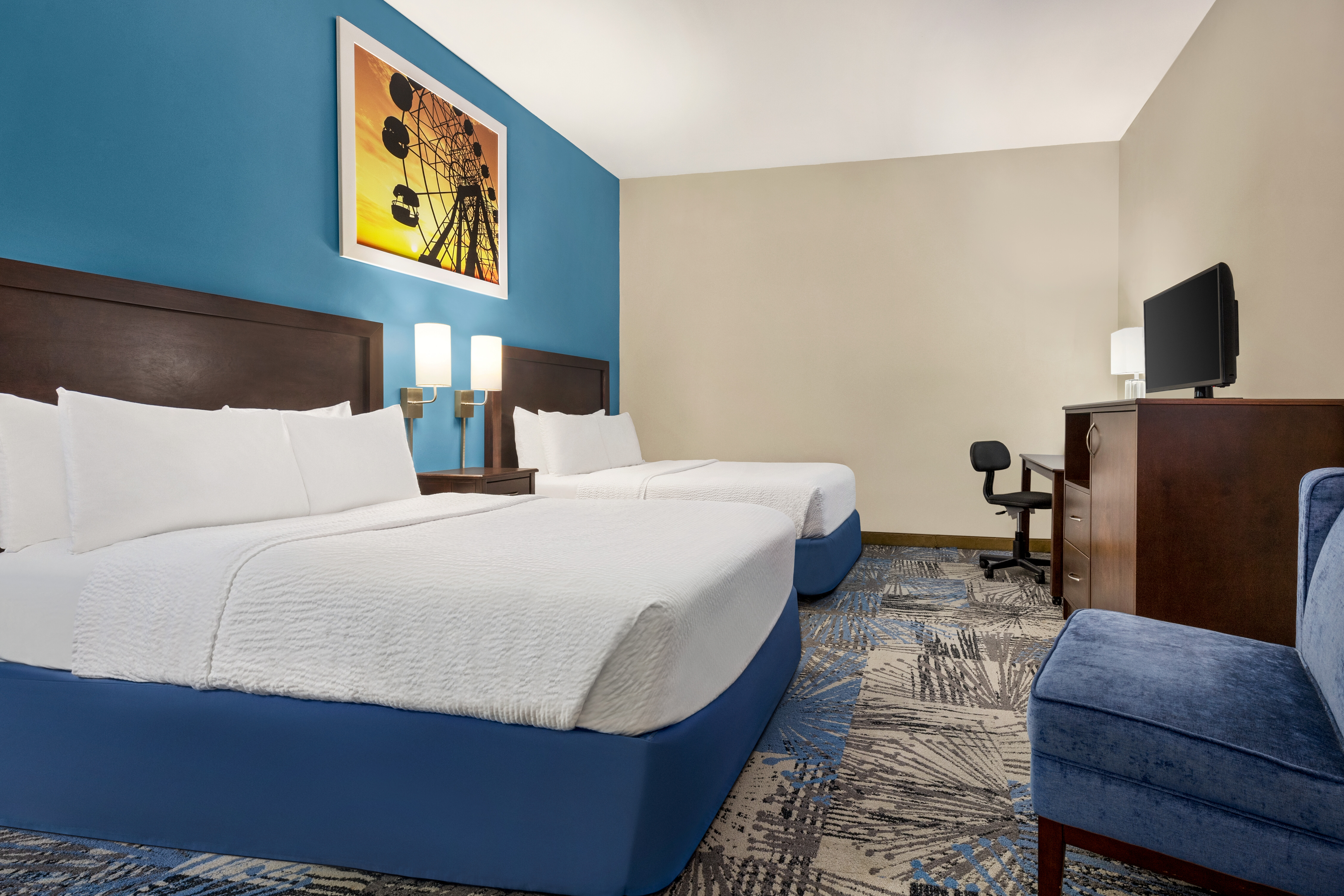 Guest room at the Days Inn by Wyndham Philadelphia Convention Center in Philadelphia, Pennsylvania