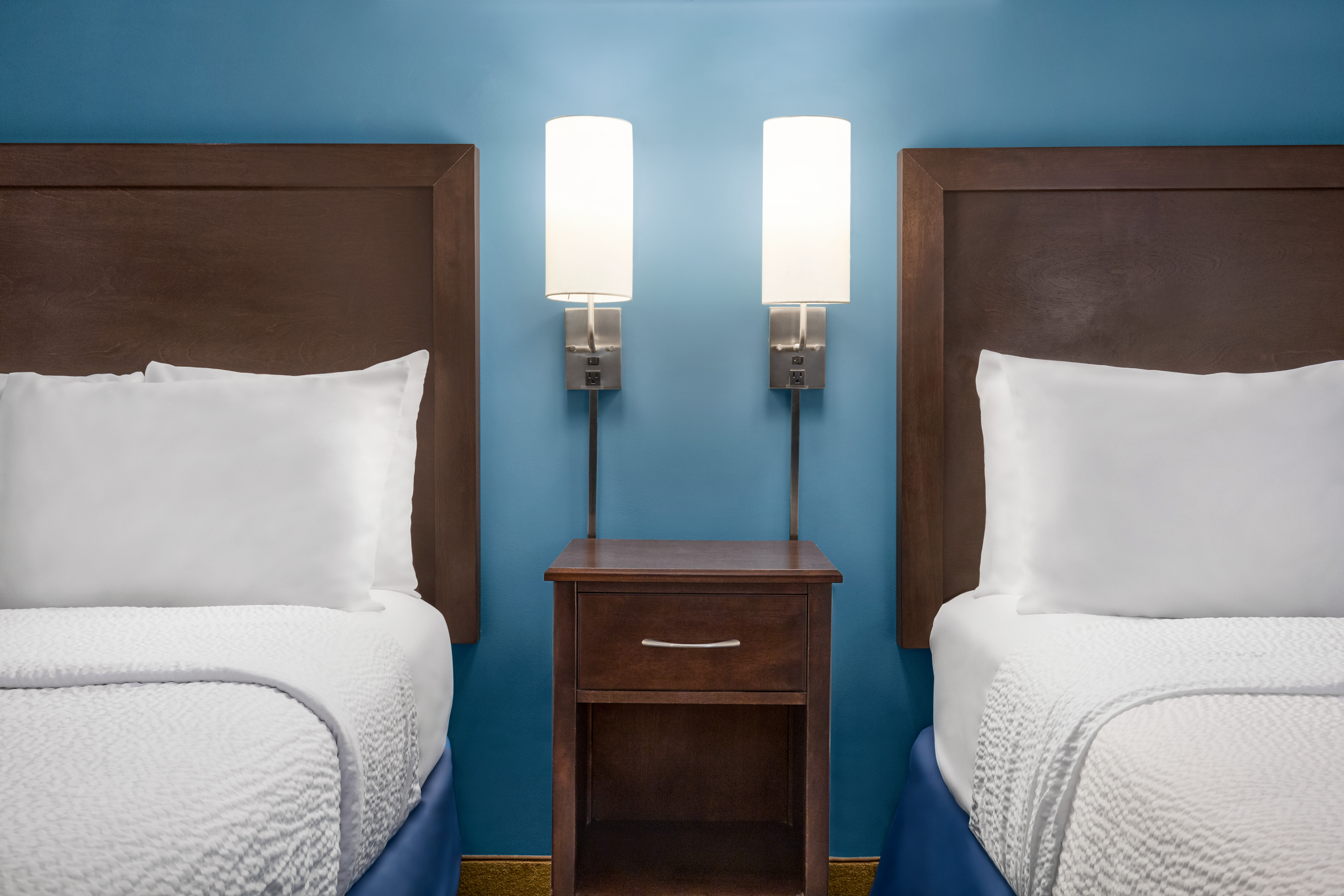 Guest room at the Days Inn by Wyndham Philadelphia Convention Center in Philadelphia, Pennsylvania