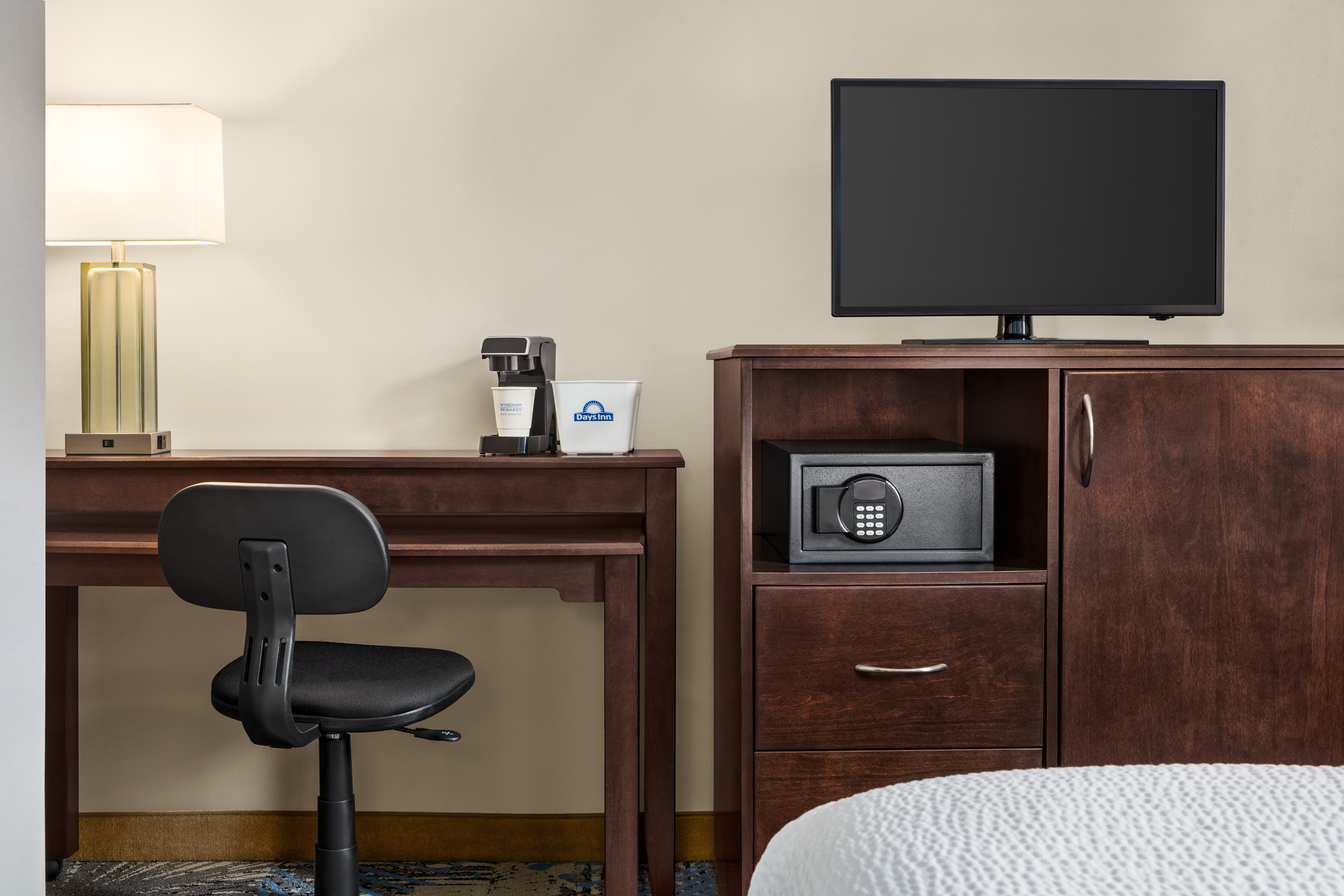 Guest room at the Days Inn by Wyndham Philadelphia Convention Center in Philadelphia, Pennsylvania