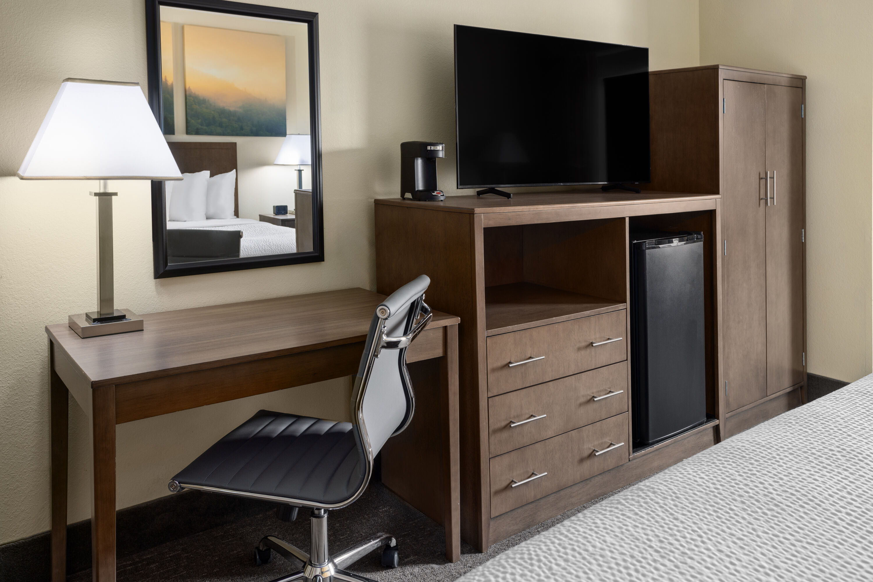 Guest room at the Days Inn by Wyndham Penn State in State College, Pennsylvania