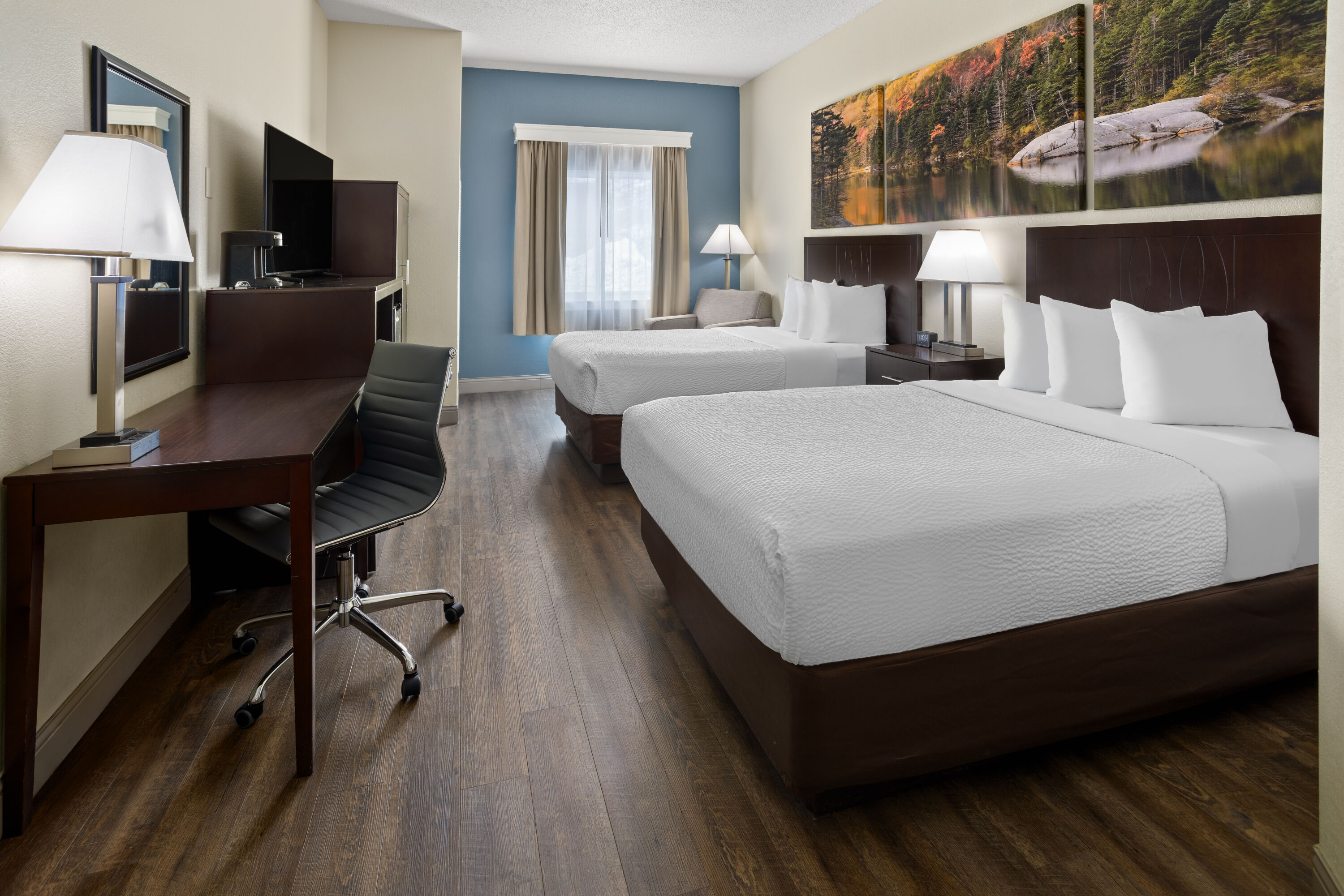 Guest room at the Days Inn by Wyndham Penn State in State College, Pennsylvania