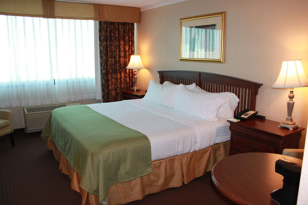Days Inn By Wyndham Warren Warren Pa Hotels