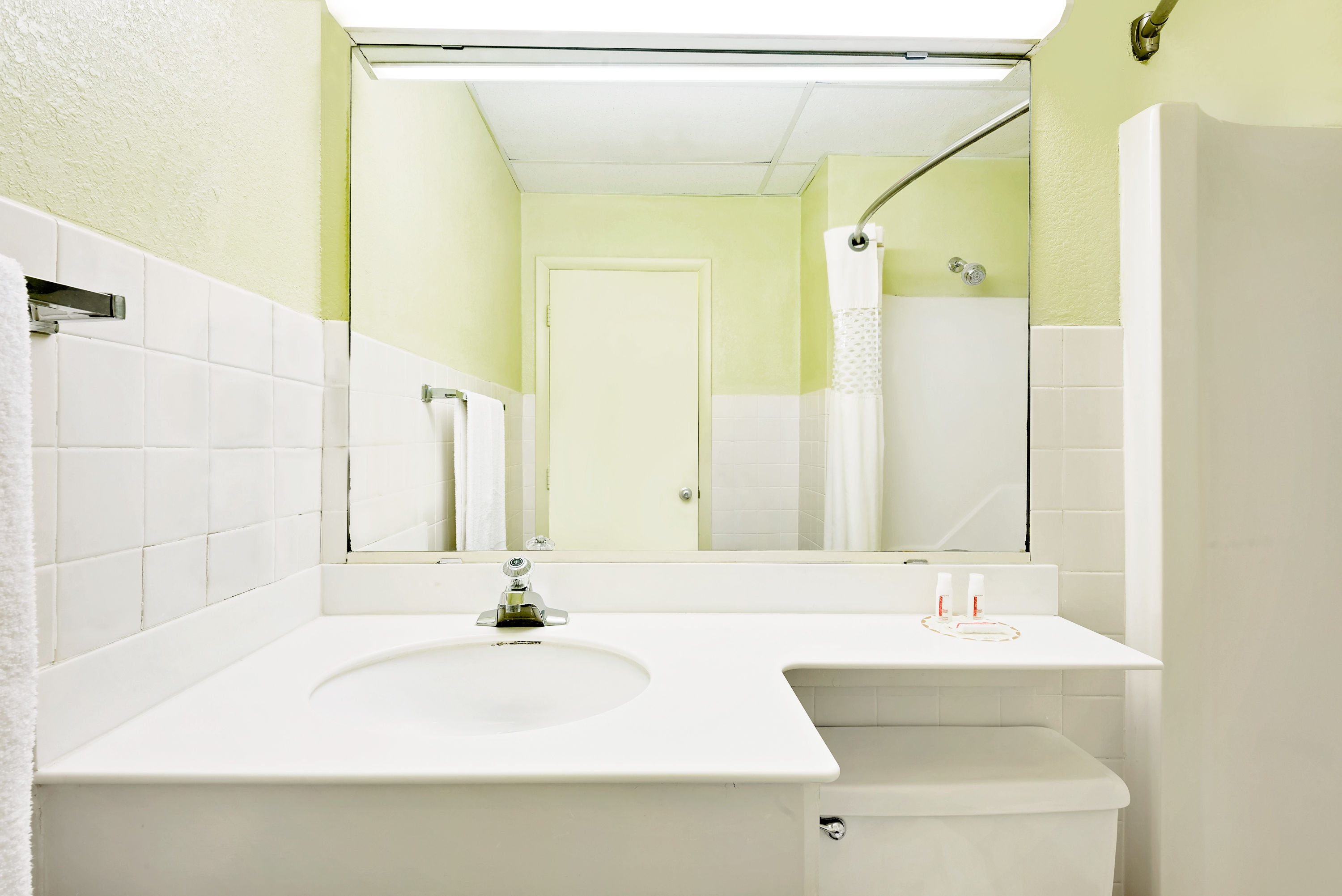 Guest room bath at the Days Inn by Wyndham Waynesboro in Waynesboro, Pennsylvania