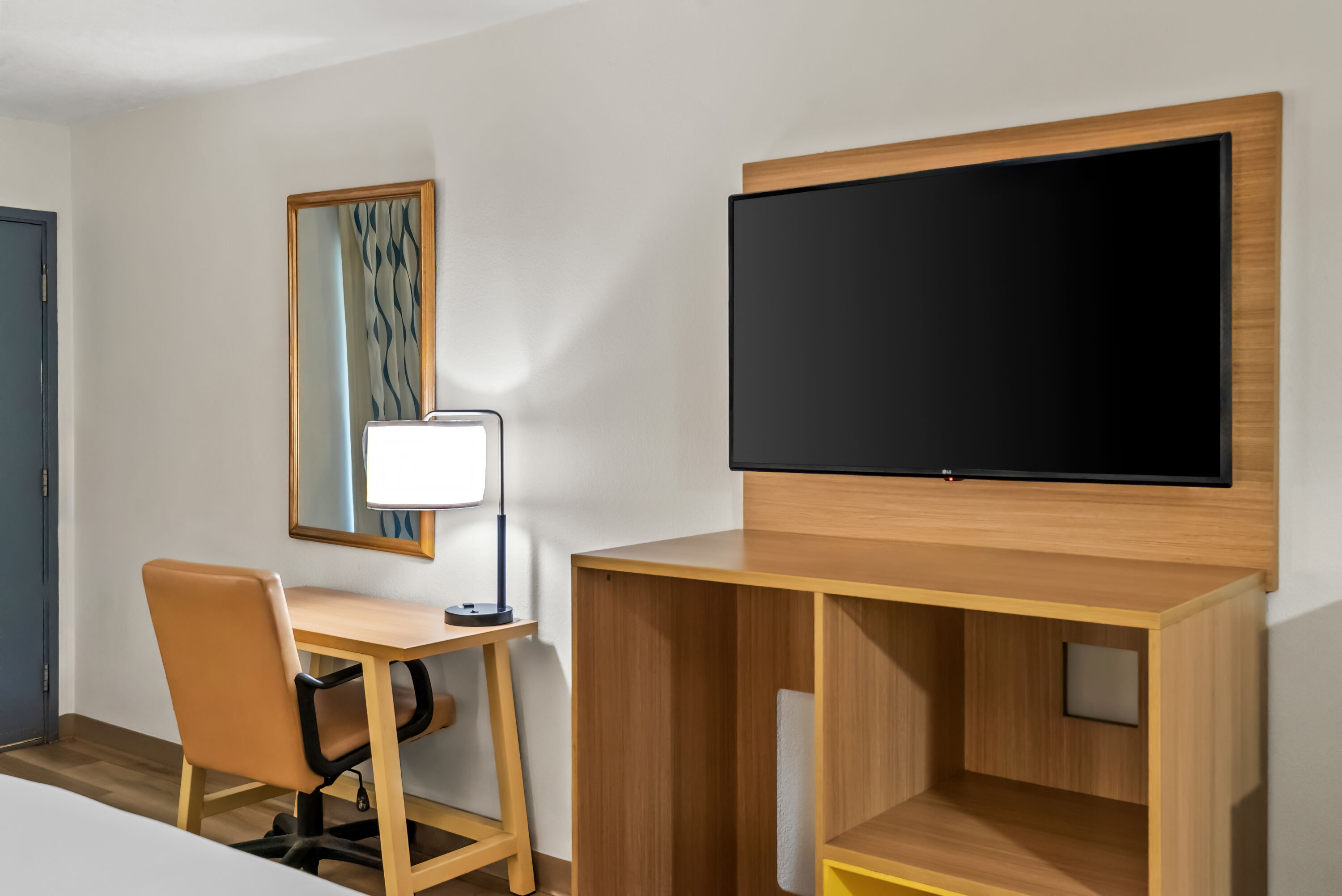 King bed guest room at the Days Inn by Wyndham Aiken - Interstate Hwy 20 in Aiken, South Carolina