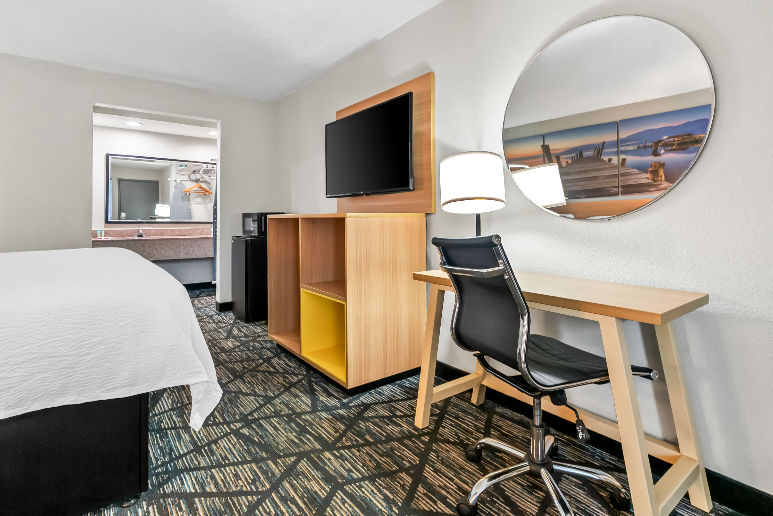 King bed guest room at the Days Inn by Wyndham Aiken - Interstate Hwy 20 in Aiken, South Carolina