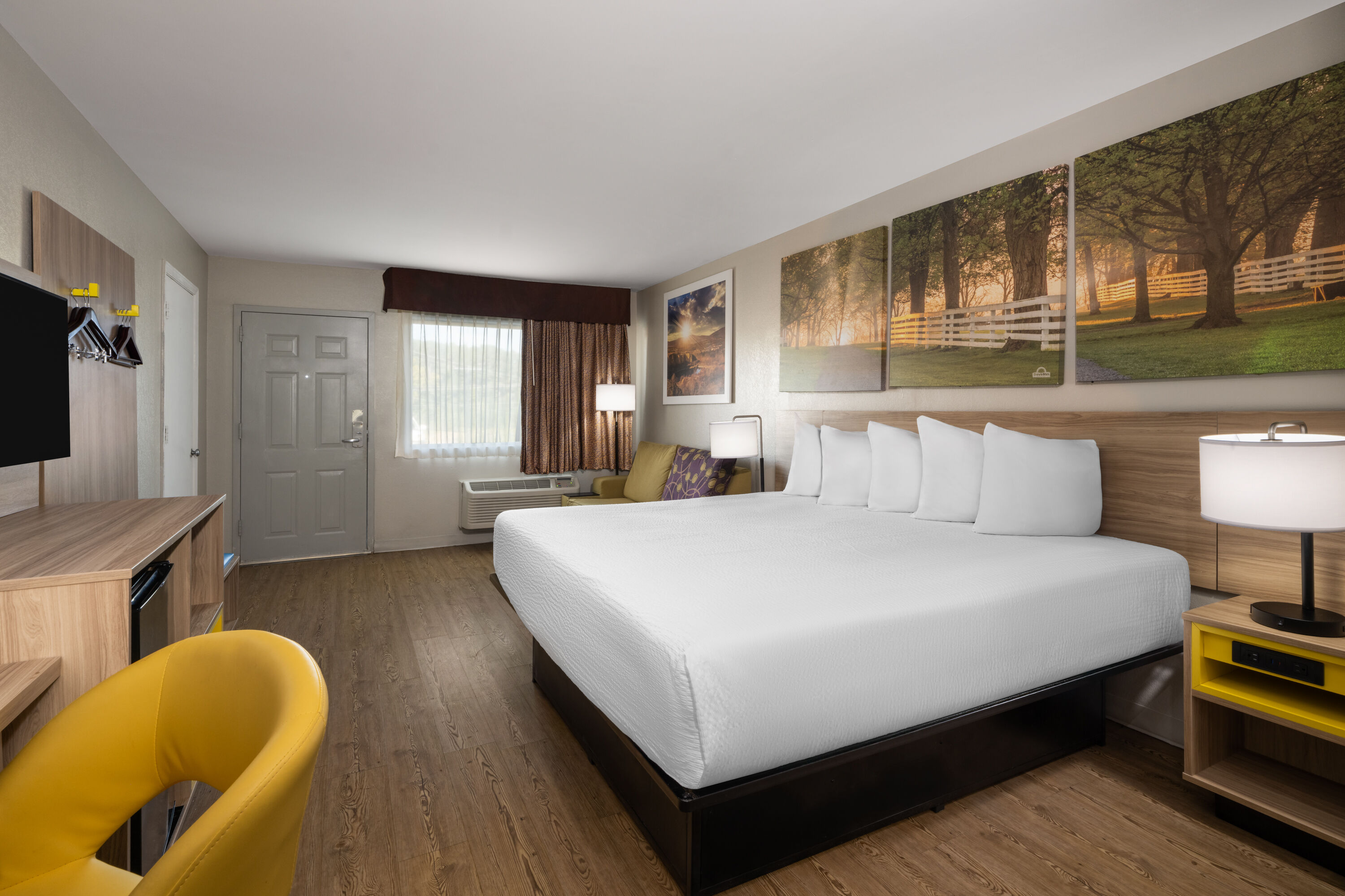 Guest room at the Days Inn by Wyndham Anderson/Clemson Area in Anderson, South Carolina