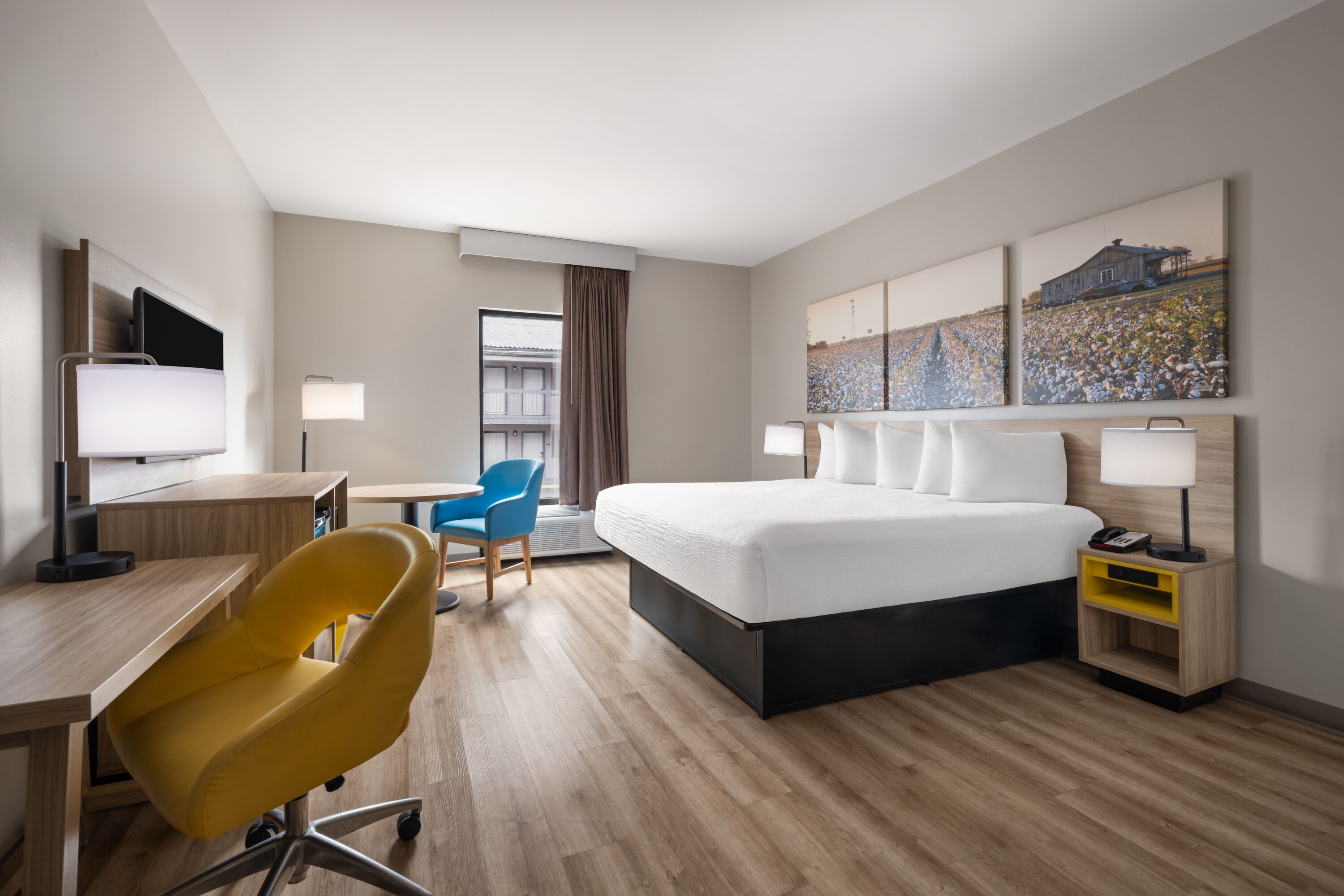 Guest room at the Days Inn by Wyndham Anderson/Clemson Area in Anderson, South Carolina