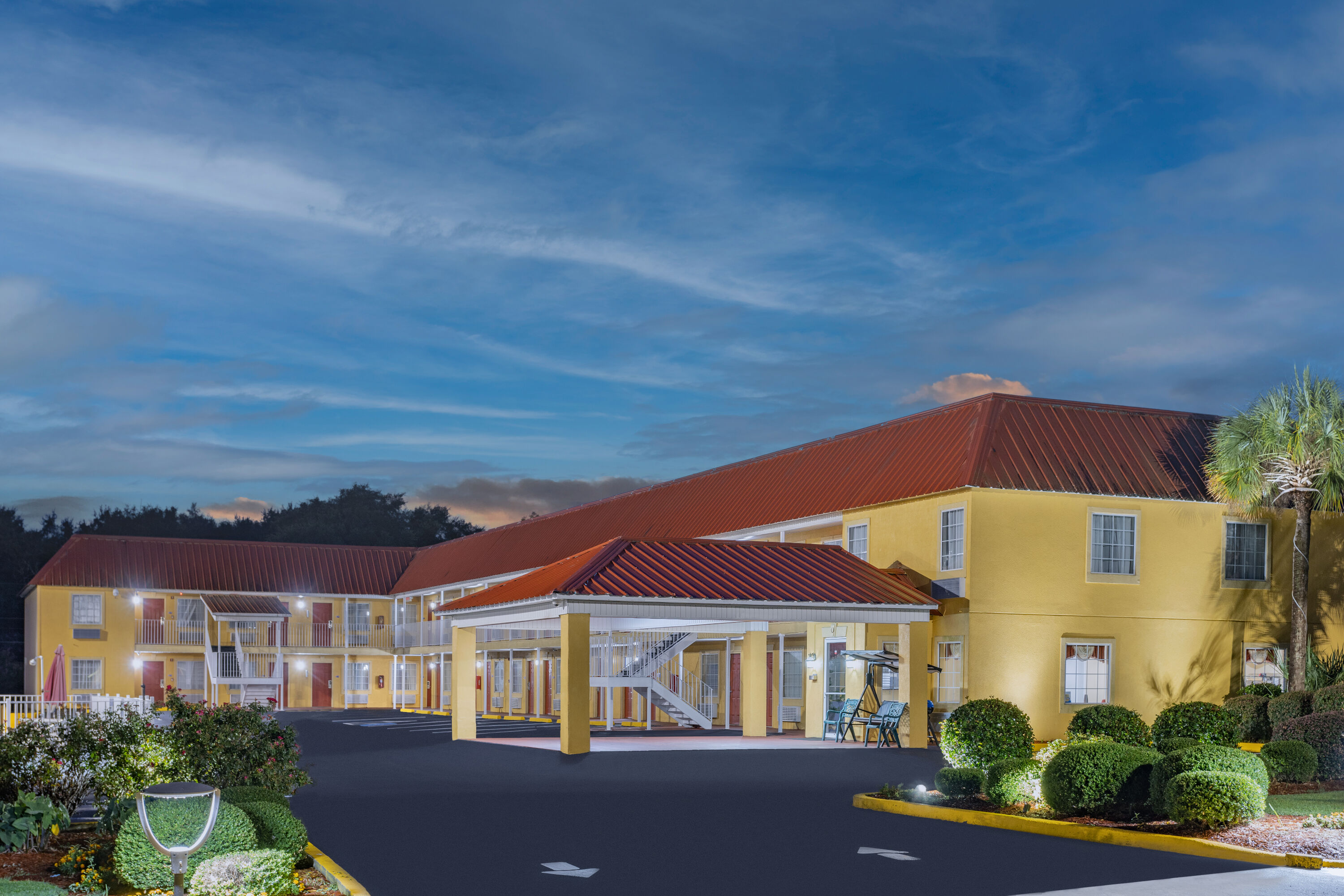 Exterior Dusk Image of Days Inn by Wyndham Barnwell hotel in Barnwell, South Carolina