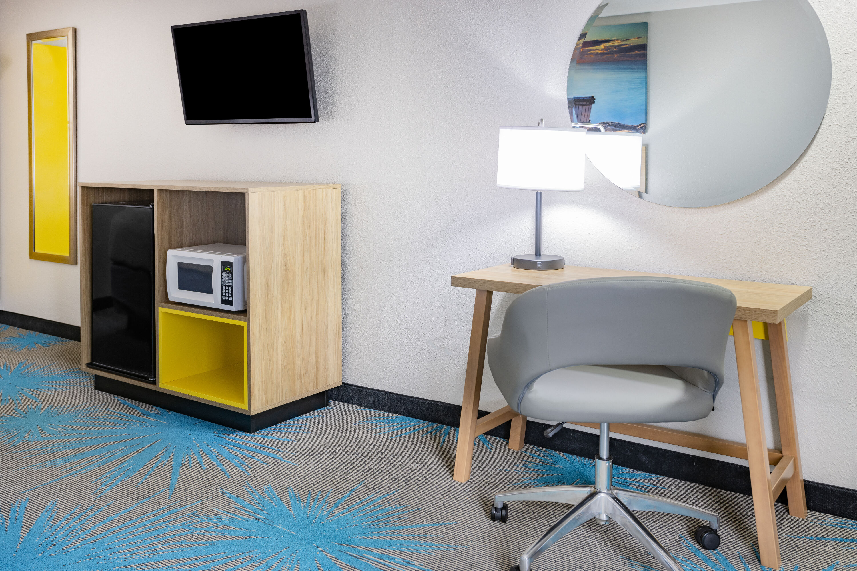 Guest room at the Days Inn by Wyndham Barnwell in Barnwell, South Carolina