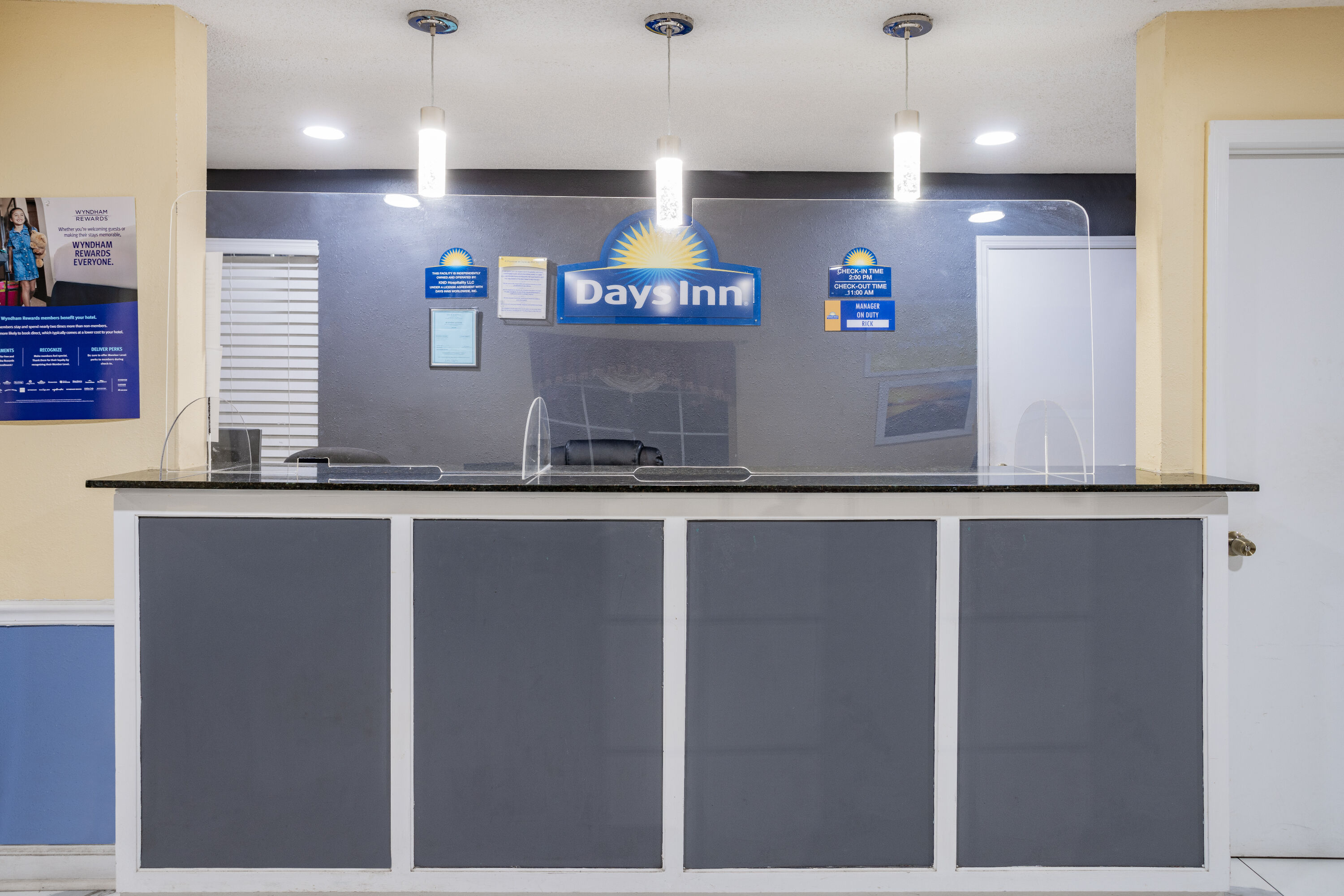 Days Inn by Wyndham Barnwell reception in Barnwell, South Carolina