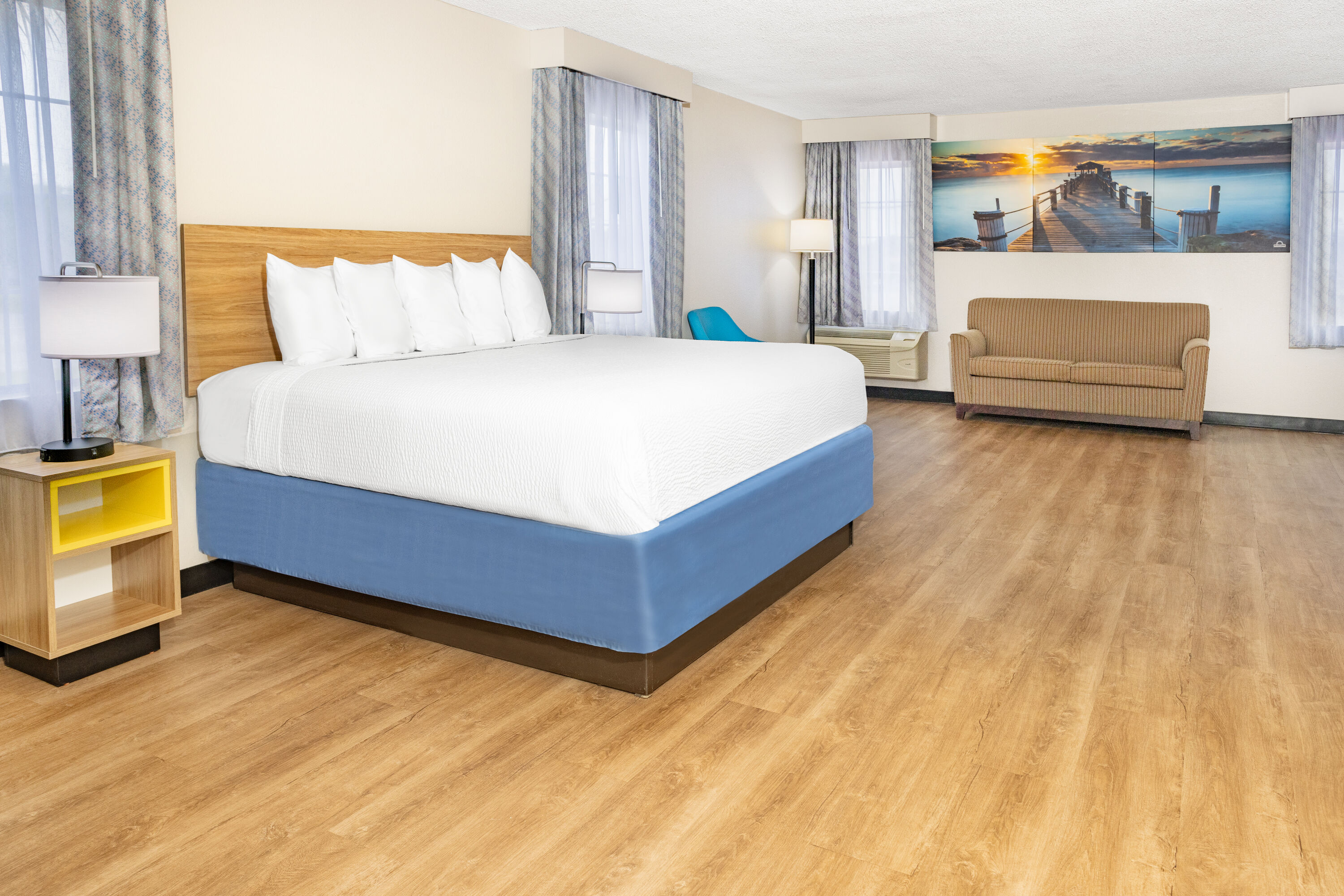 Days Inn by Wyndham Barnwell suite in Barnwell, South Carolina