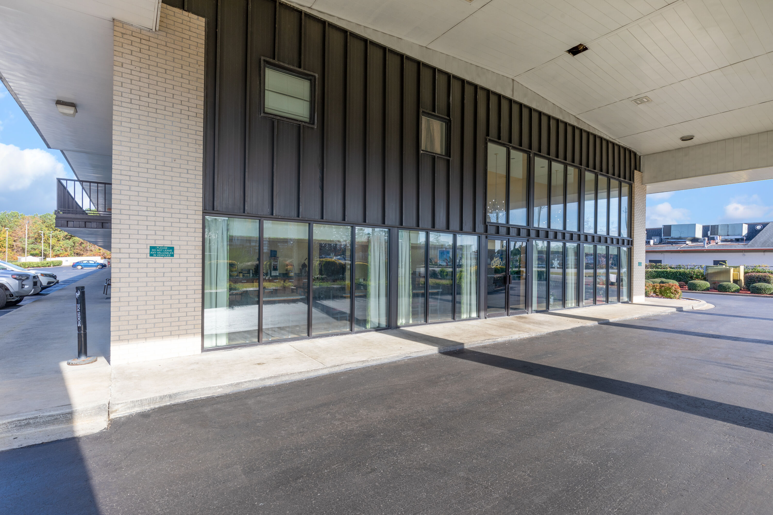 Exterior Day Image of Days Inn by Wyndham Florence/I-95 North hotel in Florence, South Carolina
