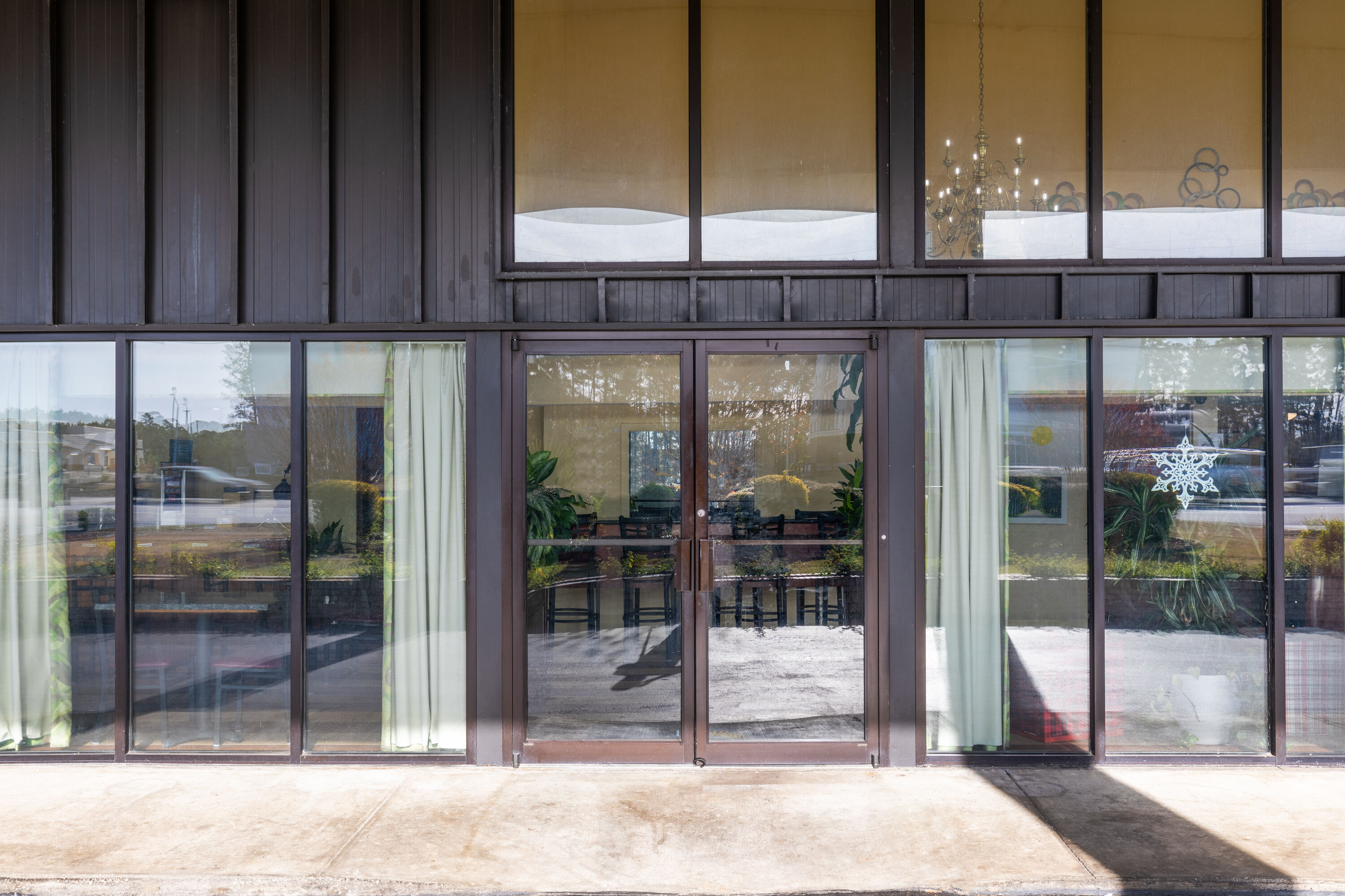 Exterior Day Image of Days Inn by Wyndham Florence/I-95 North hotel in Florence, South Carolina