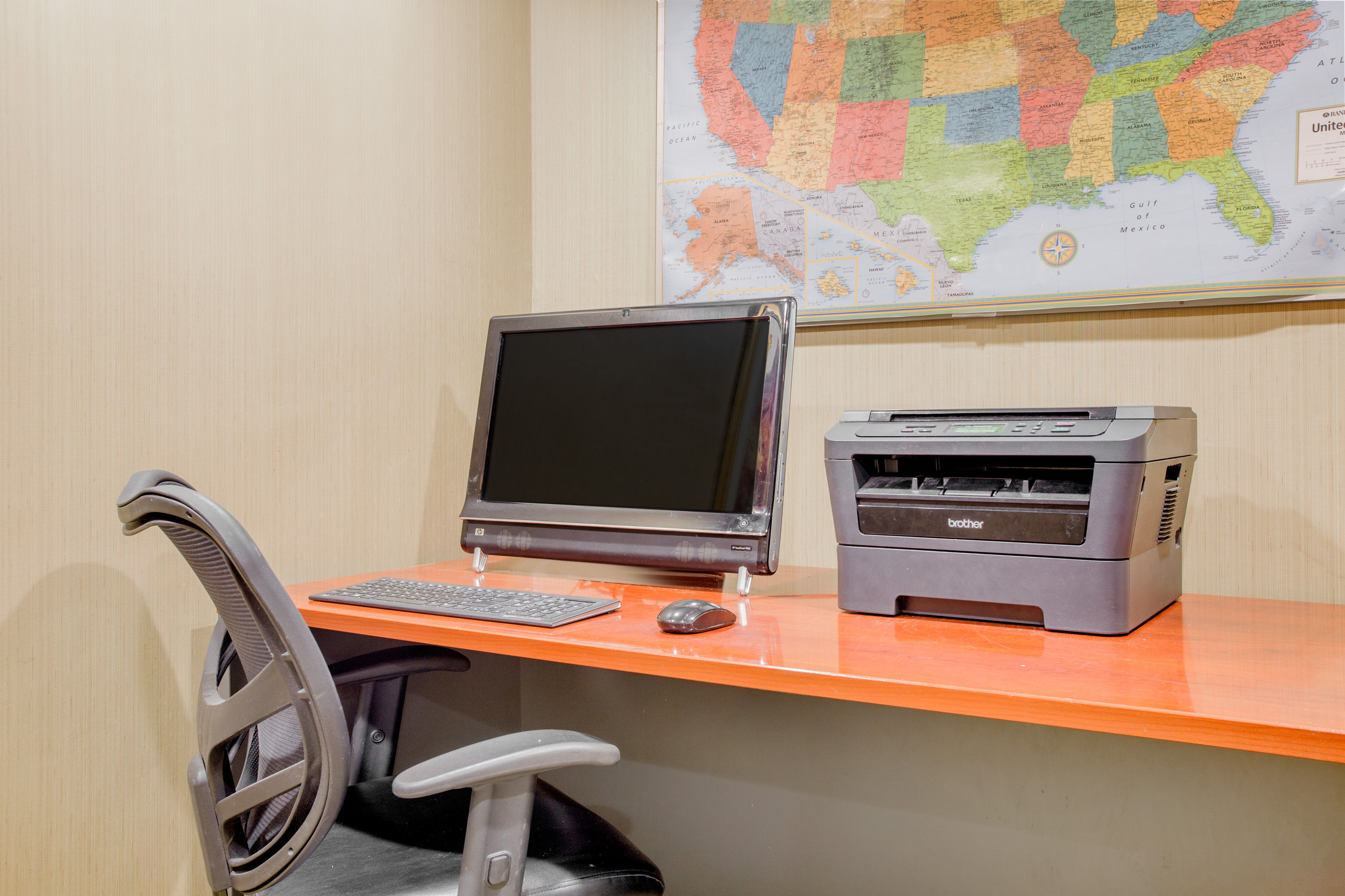 Days Inn by Wyndham Greenville business center in Greenville, South Carolina