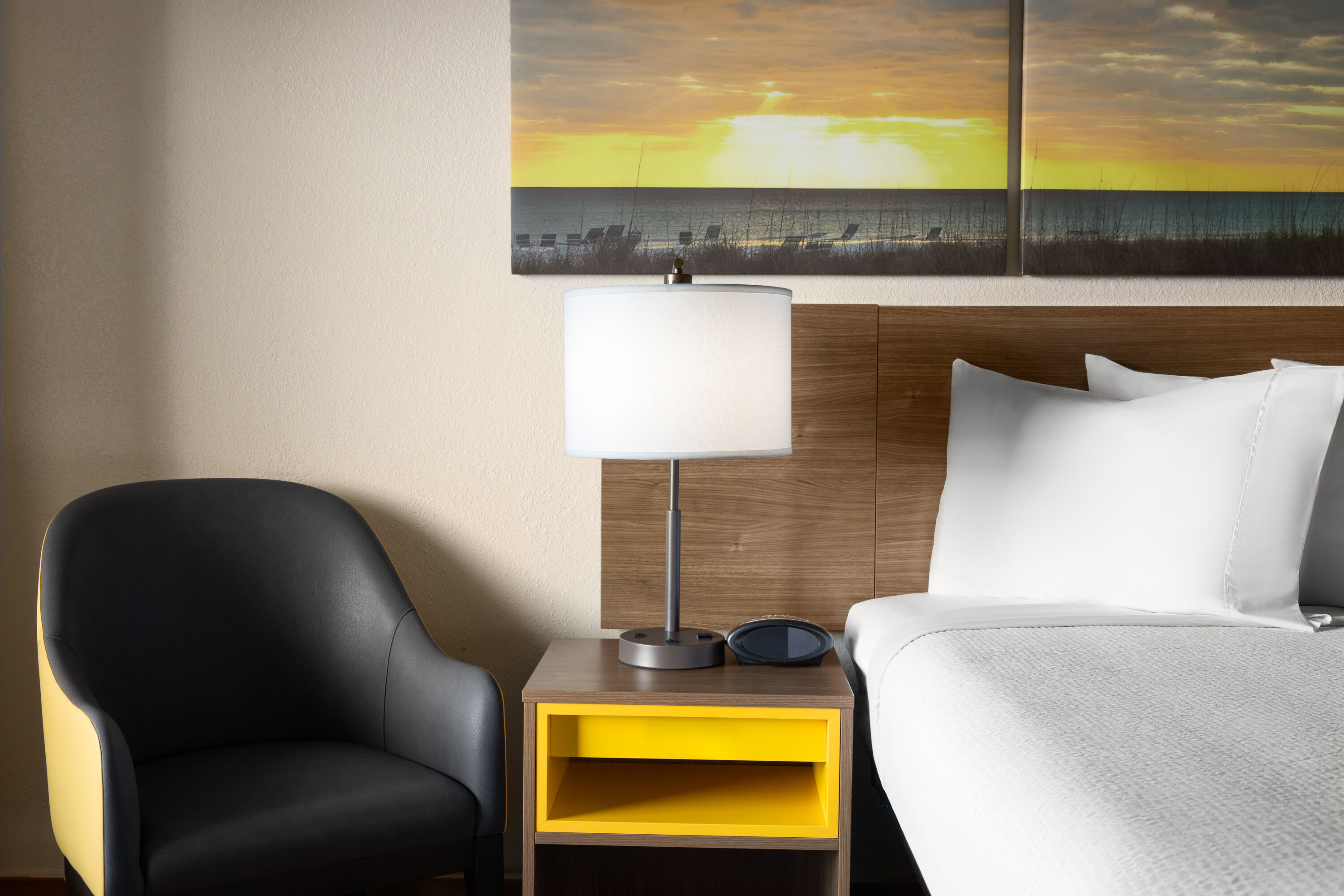 Guest room at the Days Inn by Wyndham Hardeeville Near Hilton Head in Hardeeville, South Carolina