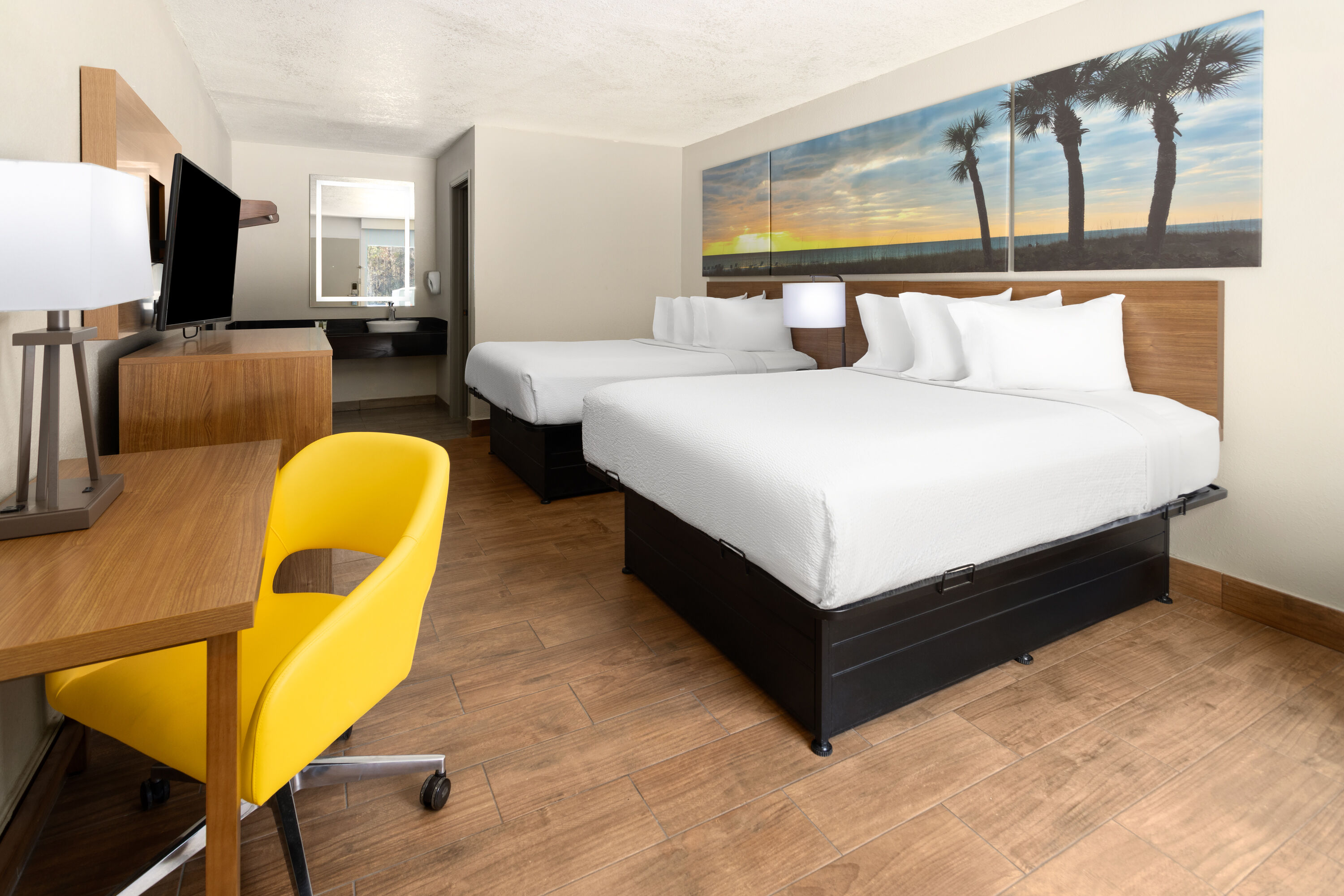 Guest room at the Days Inn by Wyndham Hardeeville Near Hilton Head in Hardeeville, South Carolina