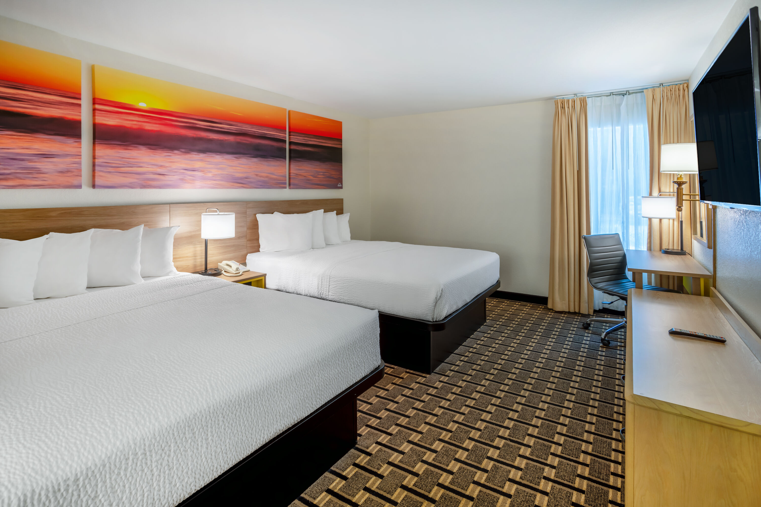 Hotel Carolina A Days Inn by Wyndham suite in Hilton Head, South Carolina