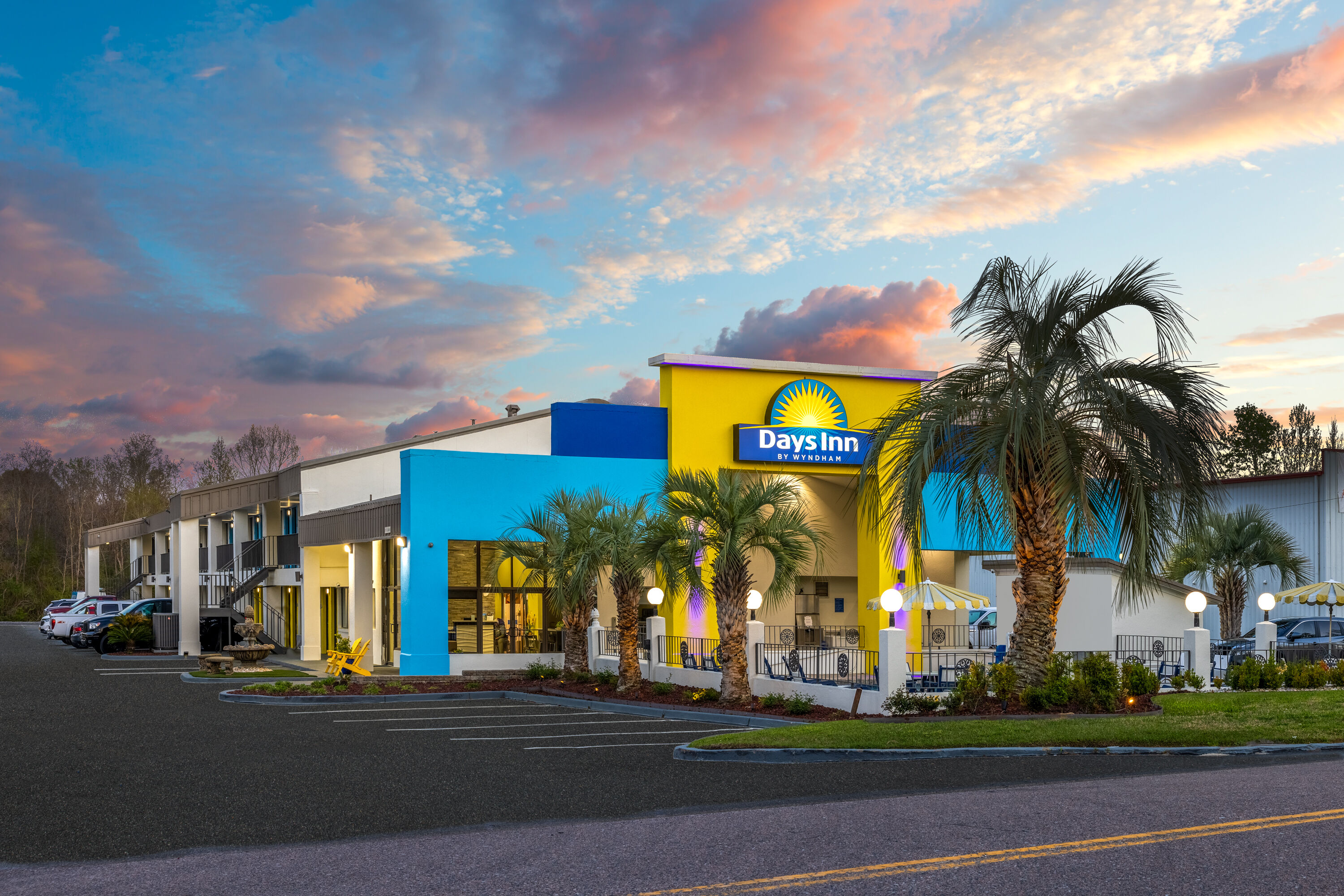Days Inn by Wyndham Ladson Summerville Charleston Ladson, SC Hotels