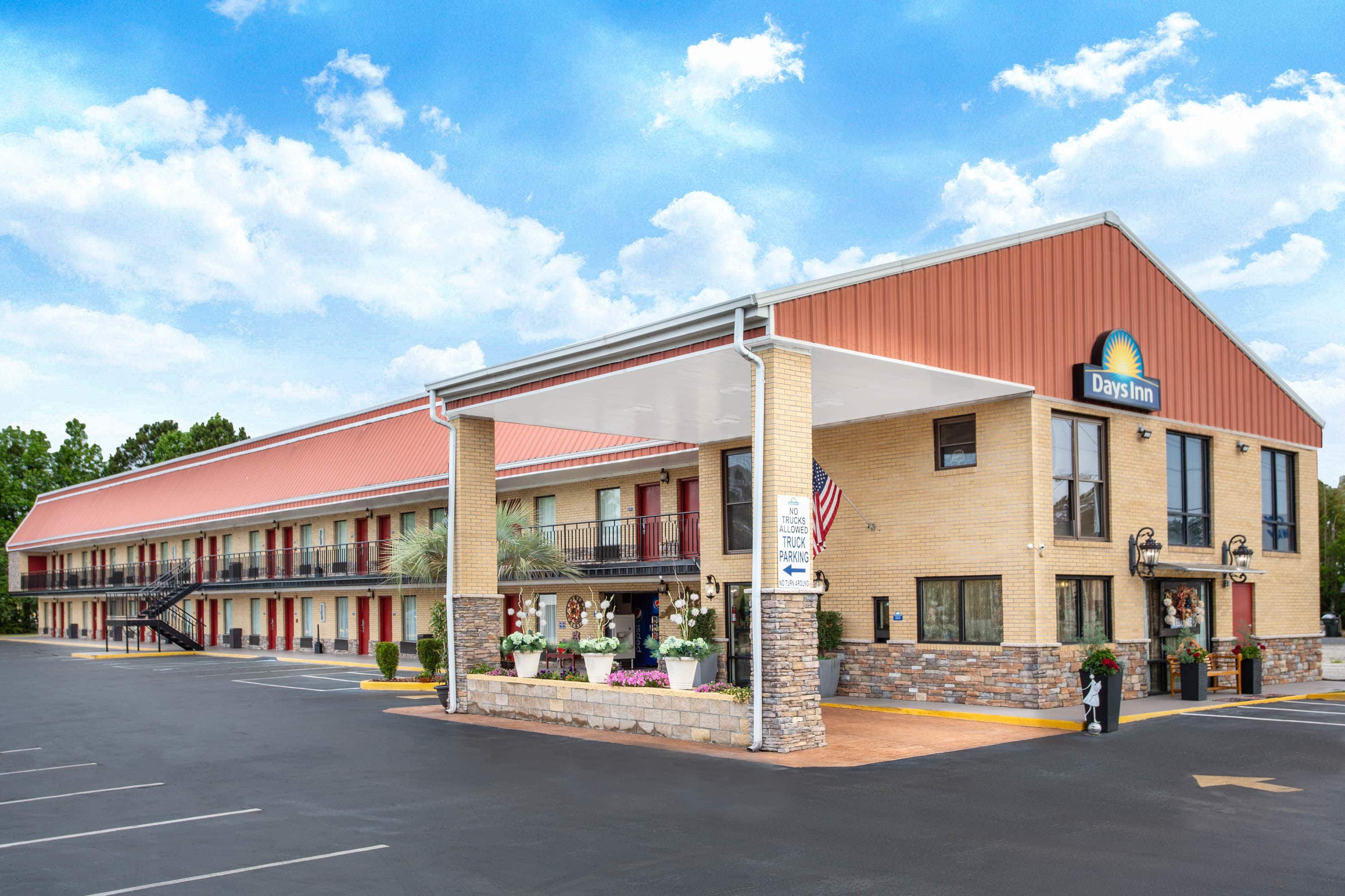 Days Inn by Wyndham Lake City Lake City, SC Hotels