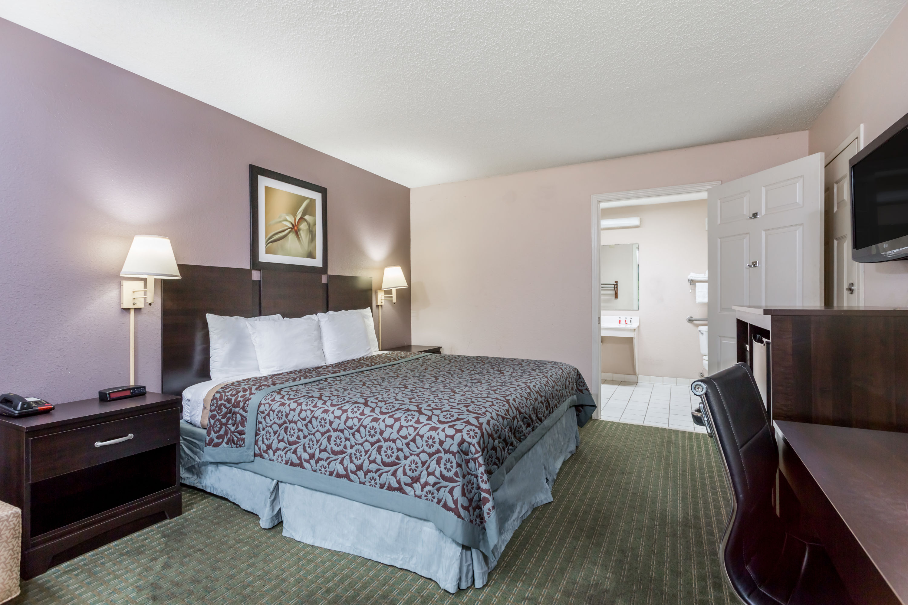 Guest room at the Days Inn by Wyndham Lugoff in Lugoff, South Carolina