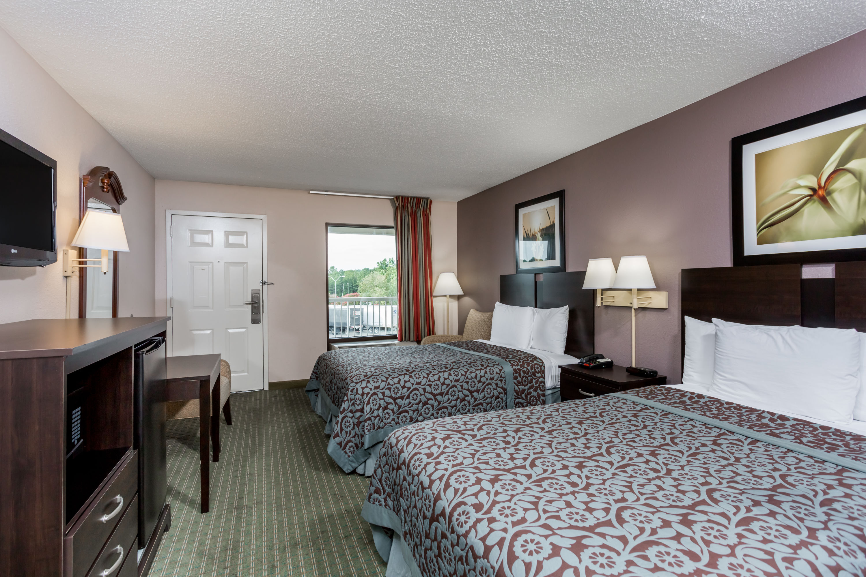 Guest room at the Days Inn by Wyndham Lugoff in Lugoff, South Carolina