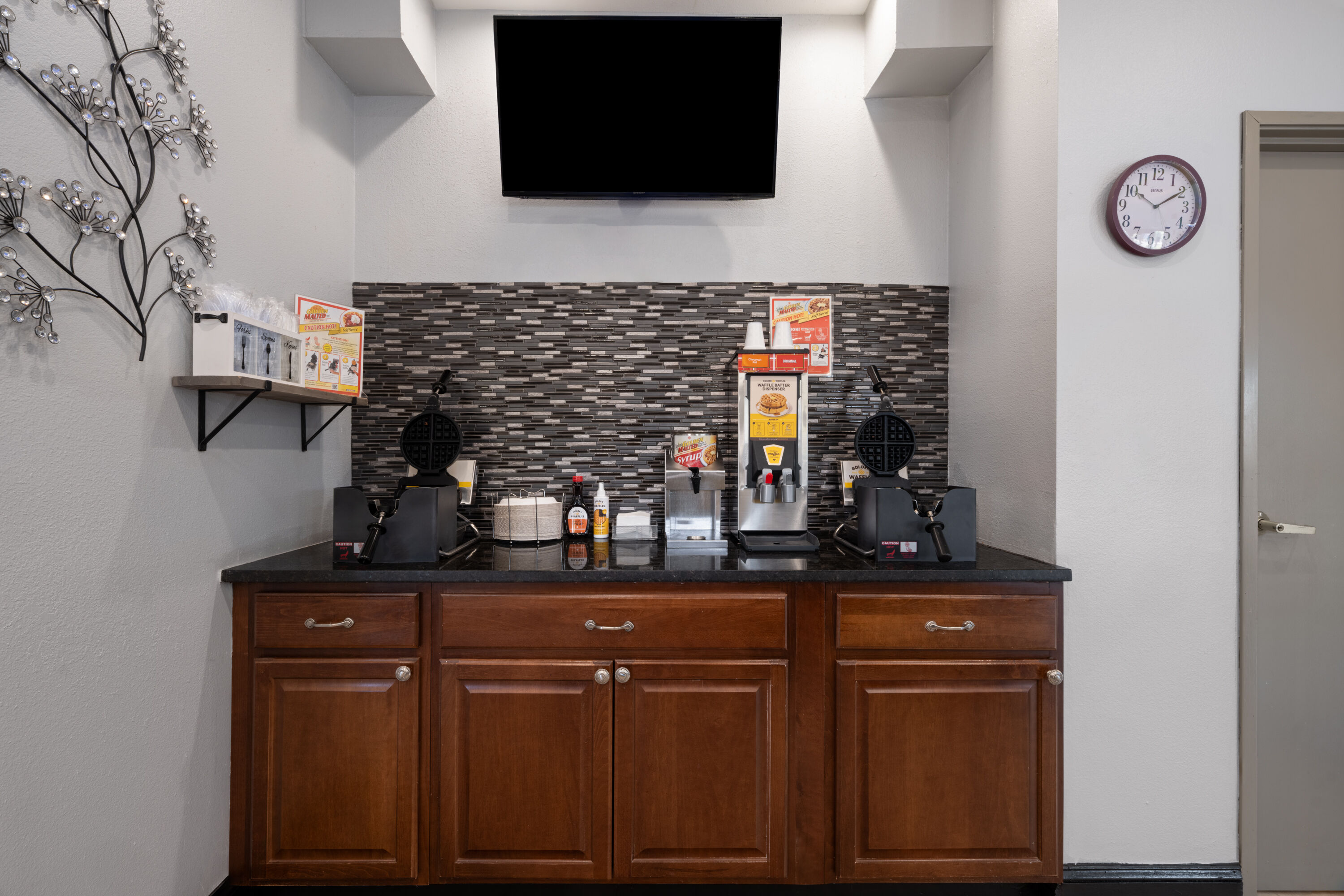 Free breakfast at Days Inn by Wyndham Greenville South/Mauldin in Mauldin, South Carolina