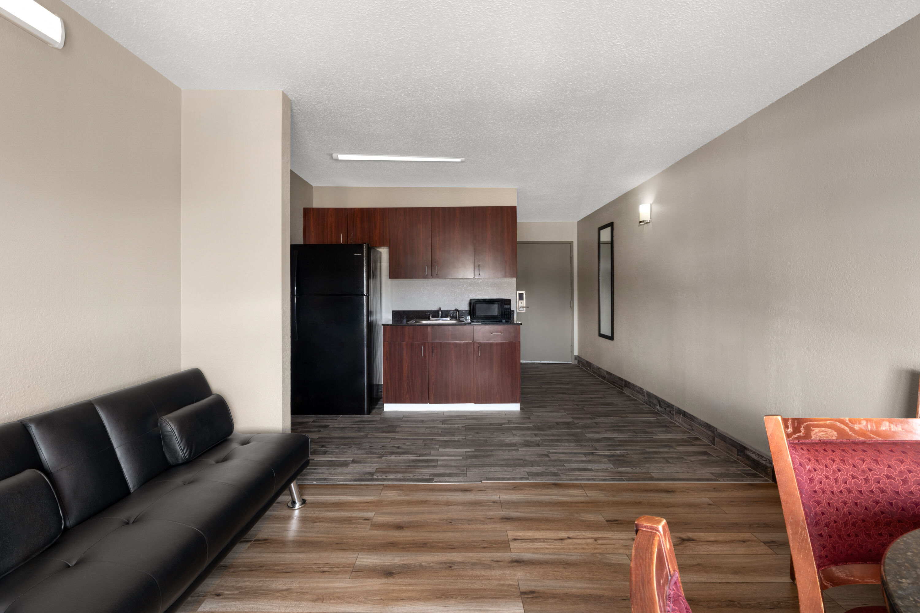 Days Inn by Wyndham Greenville South/Mauldin suite in Mauldin, South Carolina