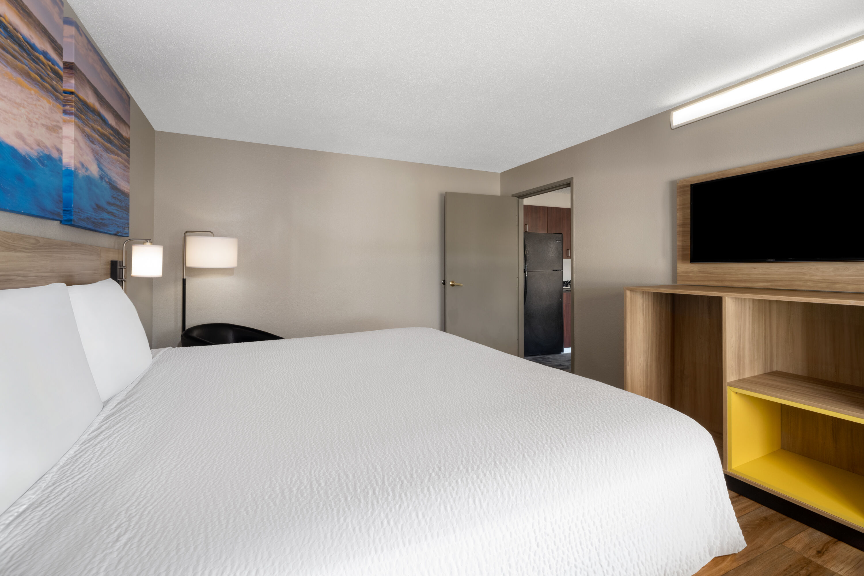 Days Inn by Wyndham Greenville South/Mauldin suite in Mauldin, South Carolina